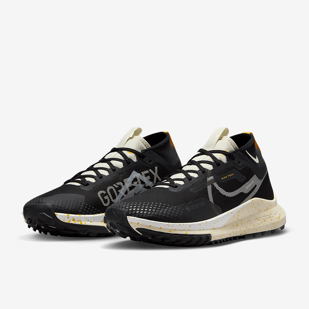 Nike React Pegasus Trail 4 GORE-TEX - Black/White-Coconut Milk