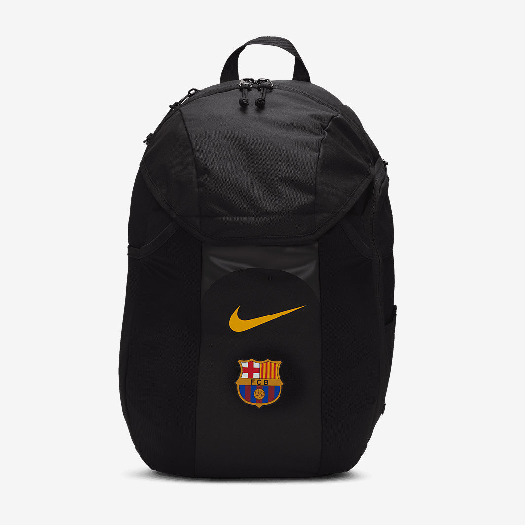 fcb backpack nike heritage away FC Barcelona x Kobe Bryant Bara Official Store Gear up for soccers biggest stage with a Nike backpack that pulls through rain or shineand holds your ball in the front pocket.Key FeaturesZippered main compartment is spacious enough for essentials and features an inner sleeve that can hold up to a 15 laptop Backpack Academy Bara Nike