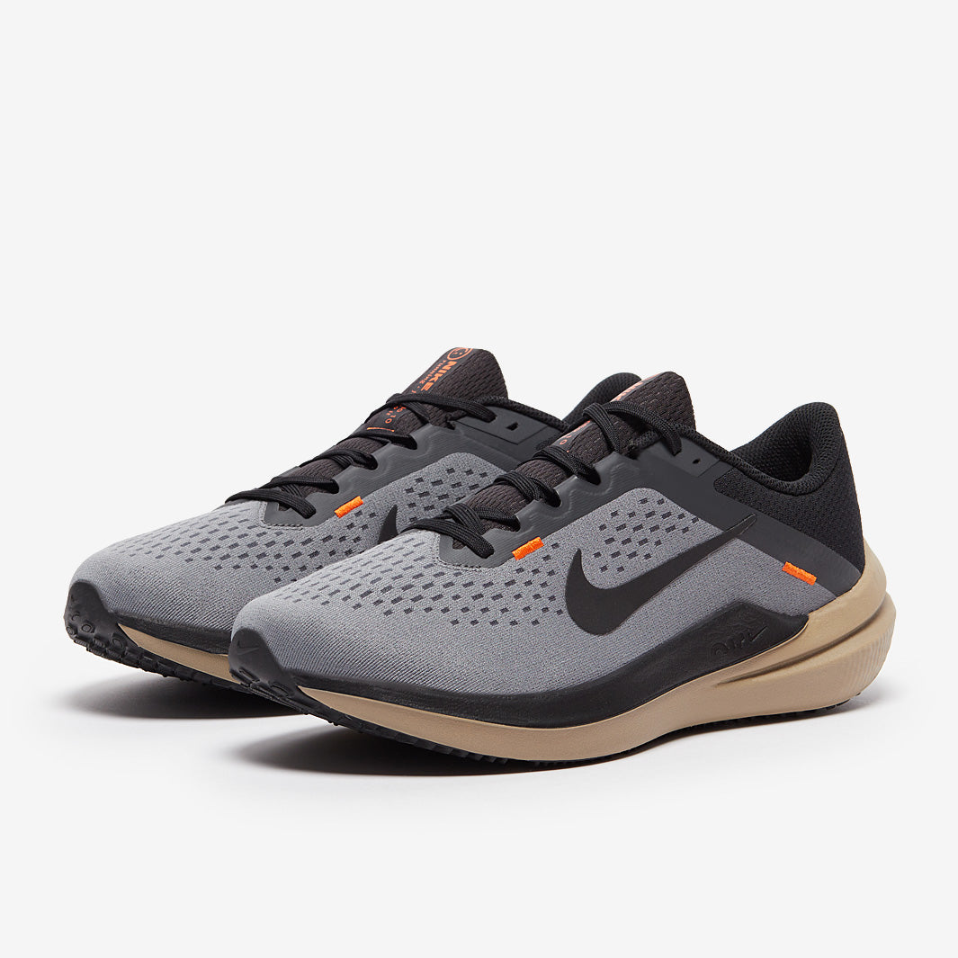 Nike Winflo 10 - Smoke Grey/Black-Safety Orange-Khaki - Mens  display picture 3