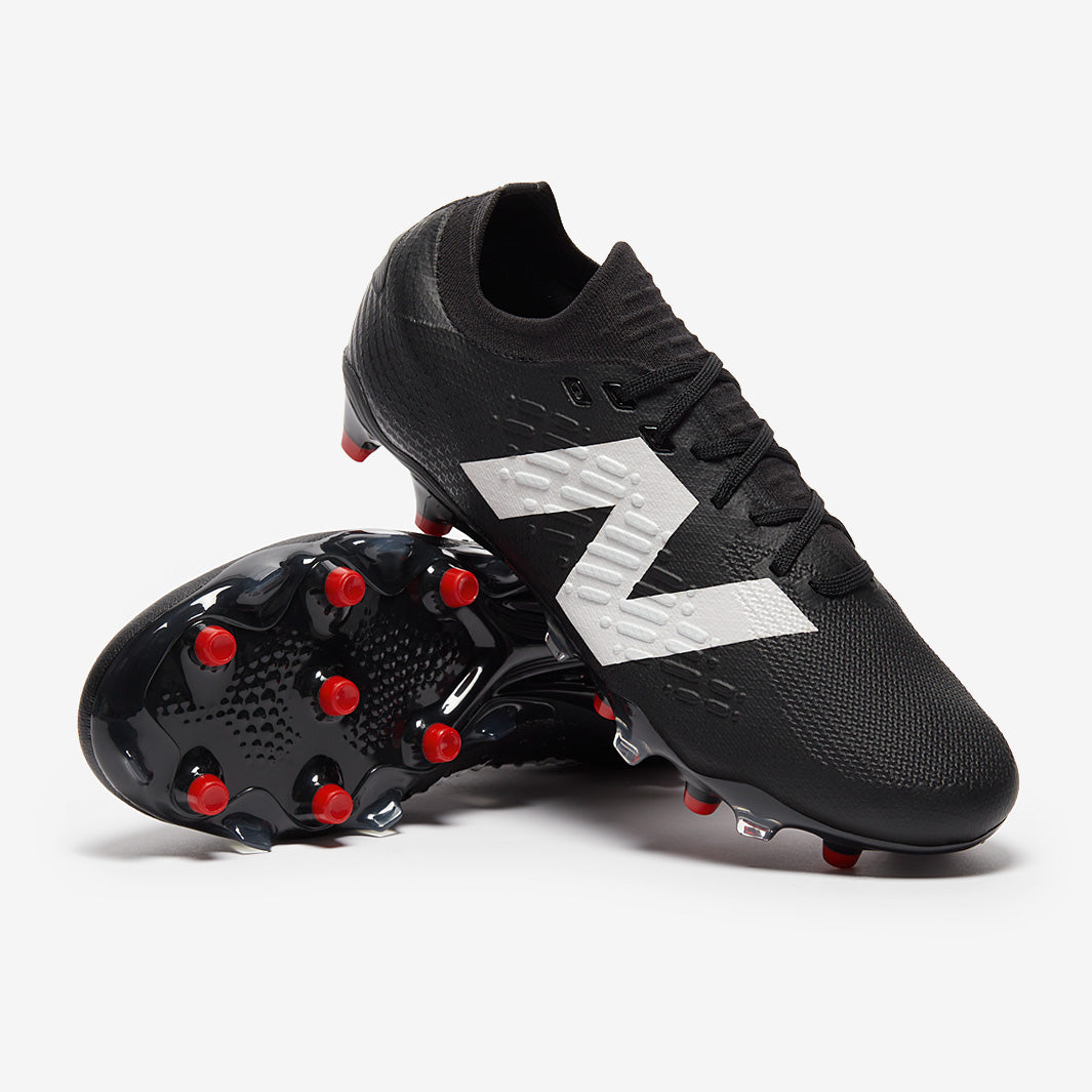 New Balance Tekela V4+ Pro Low-Cut Firm Ground - Black - Adult Boots