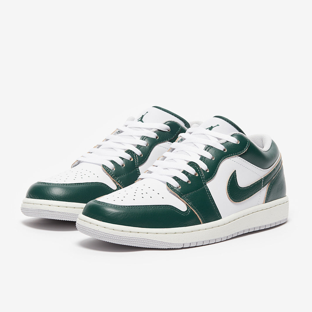 スニーカー NIKE AIR JORDAN 1 LOW 