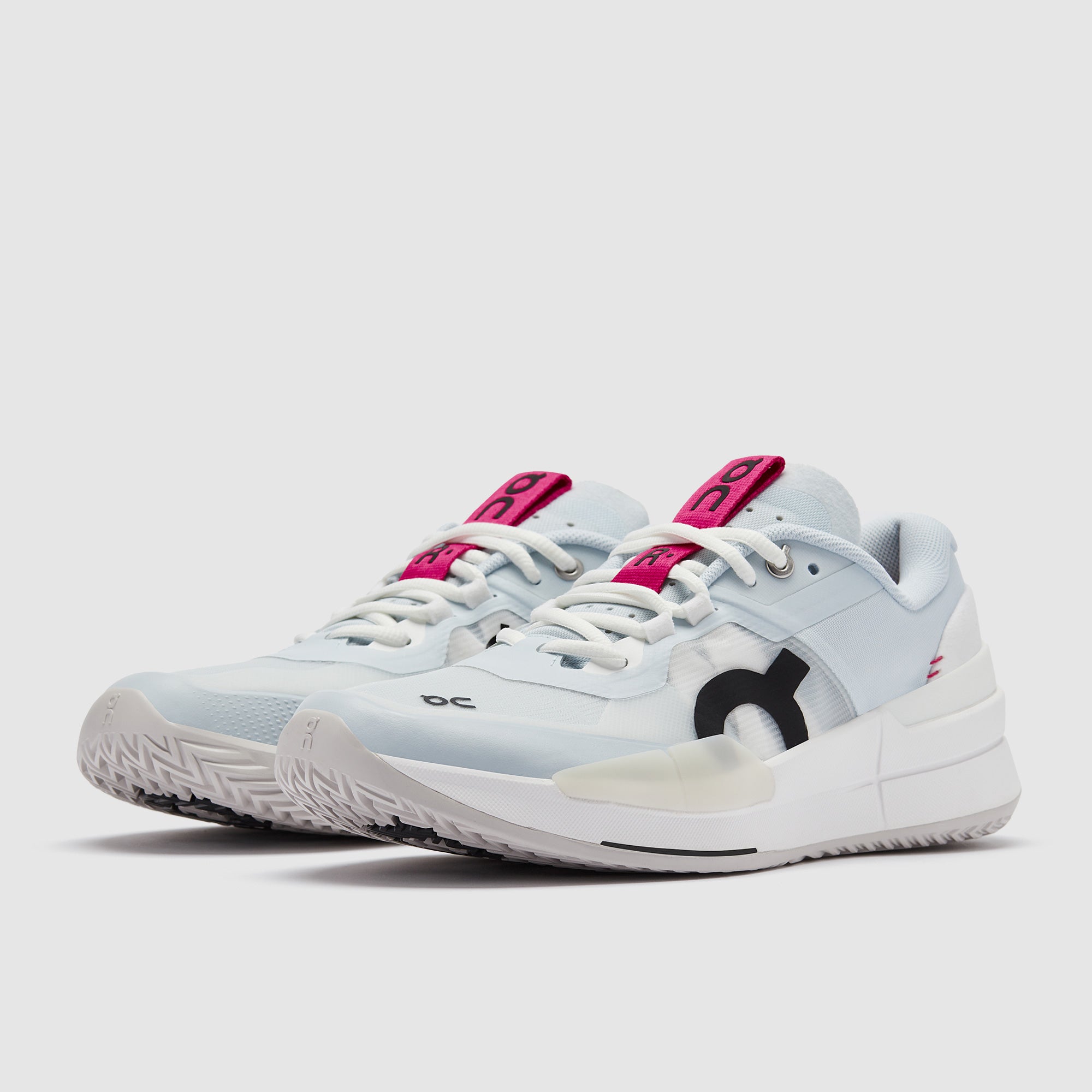 On THE ROGER Pro 2 - Arctic/Pink - Mens Shoes