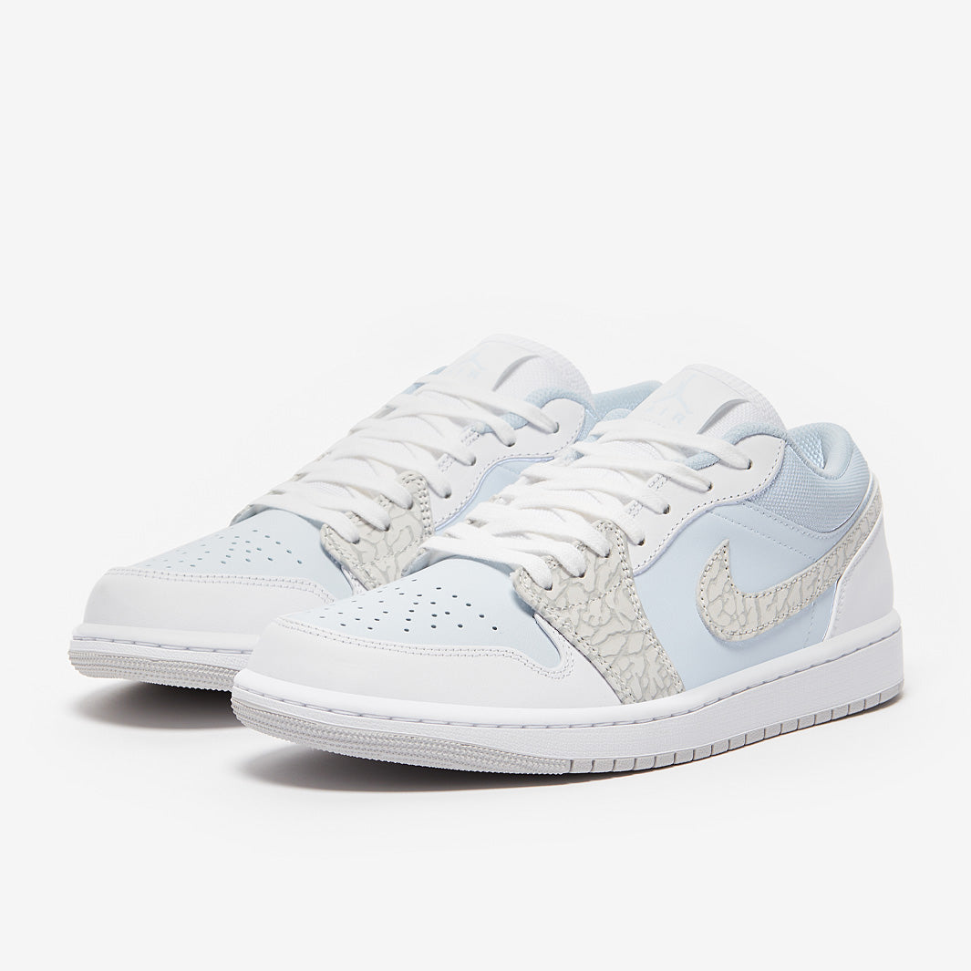Air Jordan 1 Low SE 6Y ホワイト/グレー/ブルー Air Jordan 1 Low SE - Blue Tint/Sail/White/Grey Fog - Mens Shoes