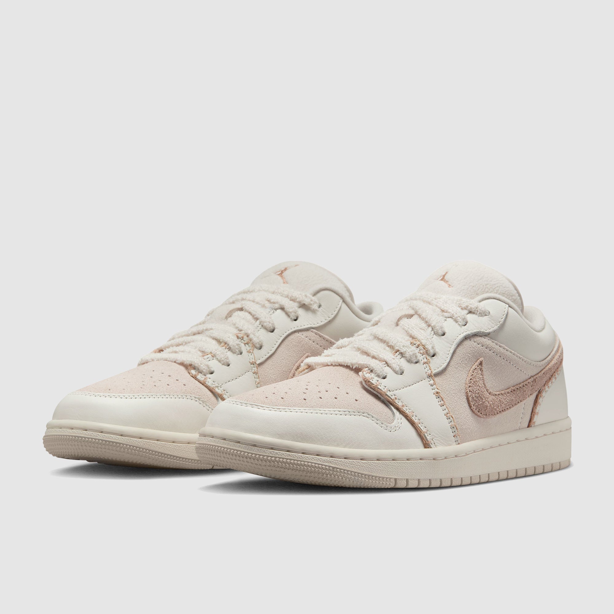 Womens Air Jordan 1 Low SE - Le Orewood Brn/Sail/Hemp - Trainers