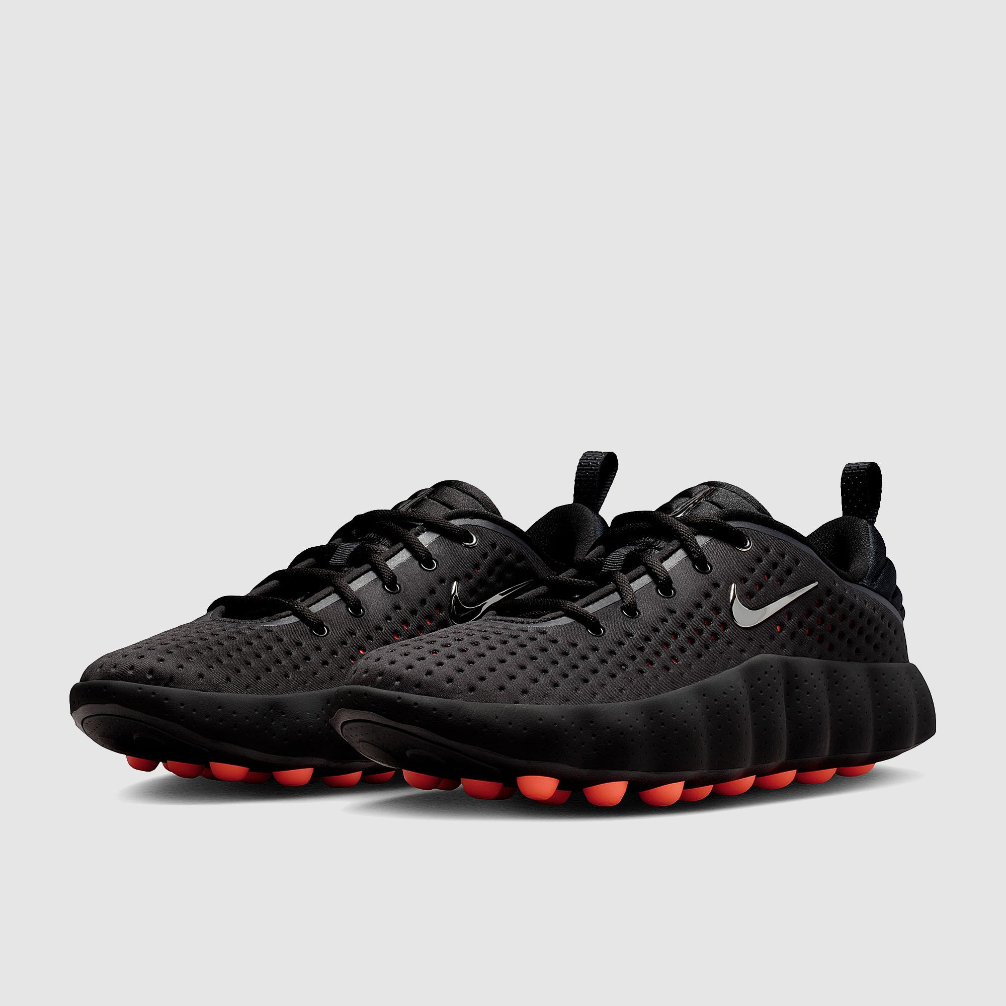 Nike Mind 002 - Black/Chrome/Hyper Crimson - Mens Shoes
