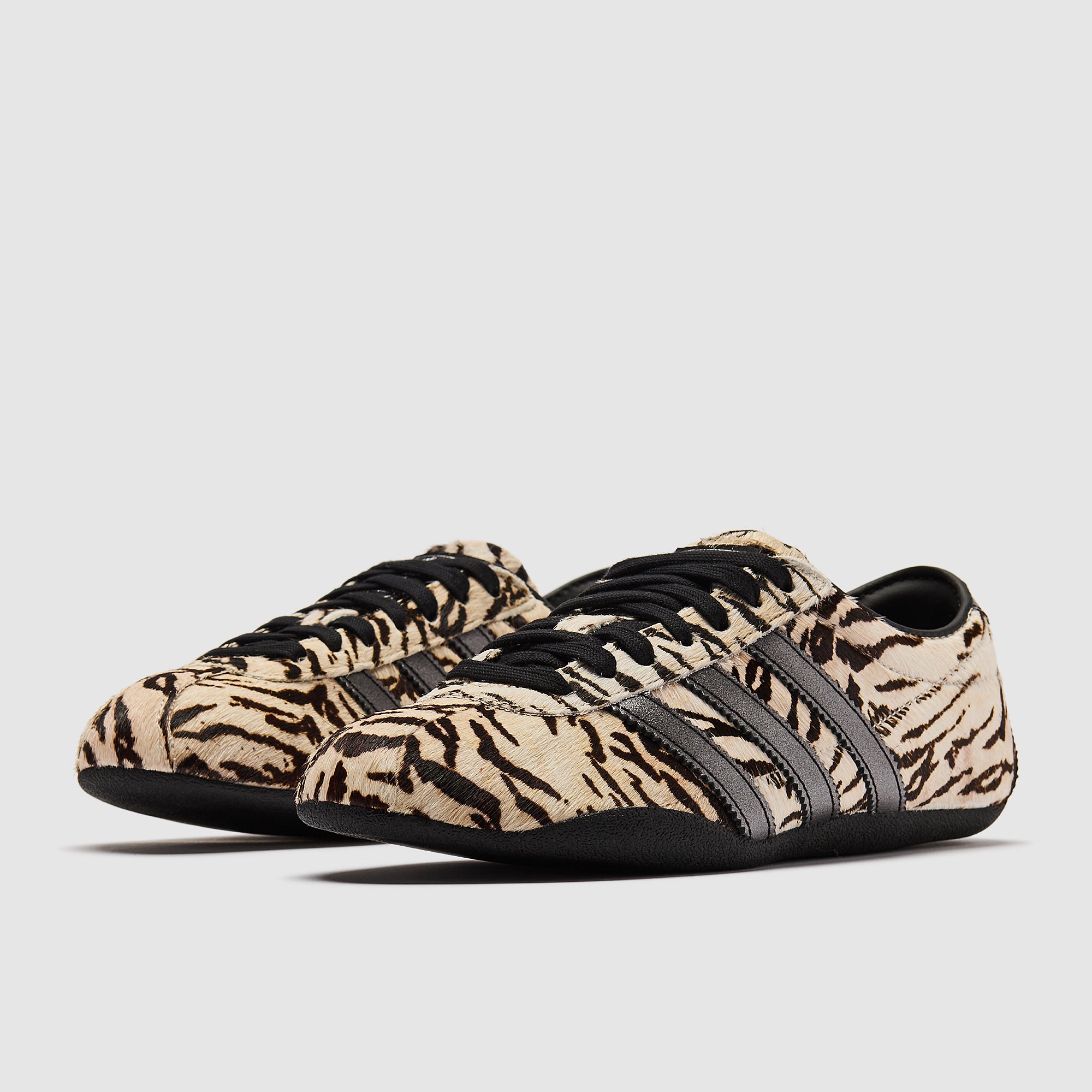 アディダス  Tokyo adidas Originals Womens Tokyo - Off White/Core Black/Wonder White