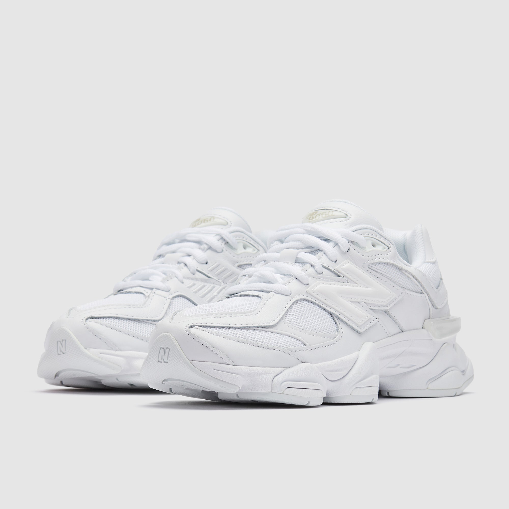 New Balance 9060 ホワイト 25cm New Balance Womens 9060 - White - Trainers - Womens Shoes
