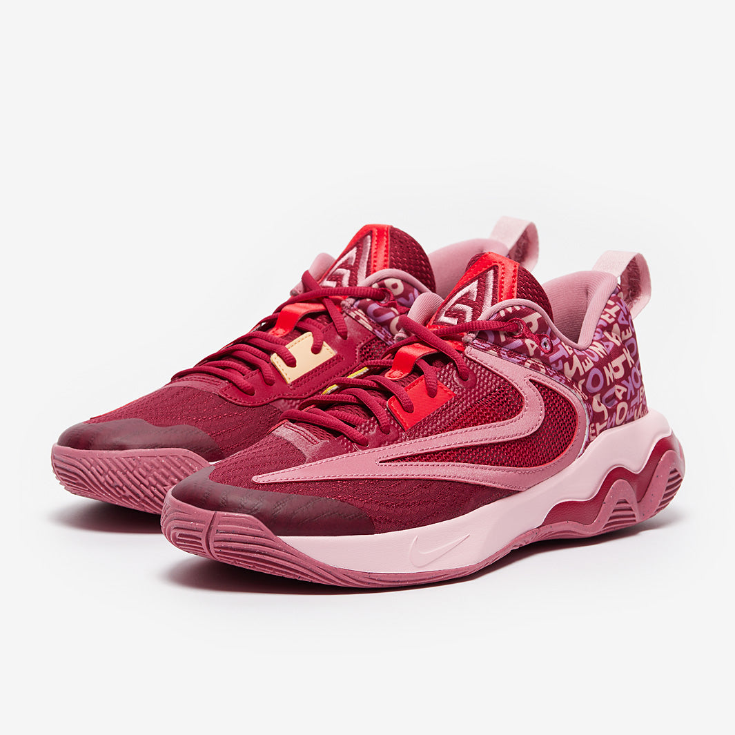 Nike Giannis Immortality 3 - Noble Red/Ice Peach/Desert Berry