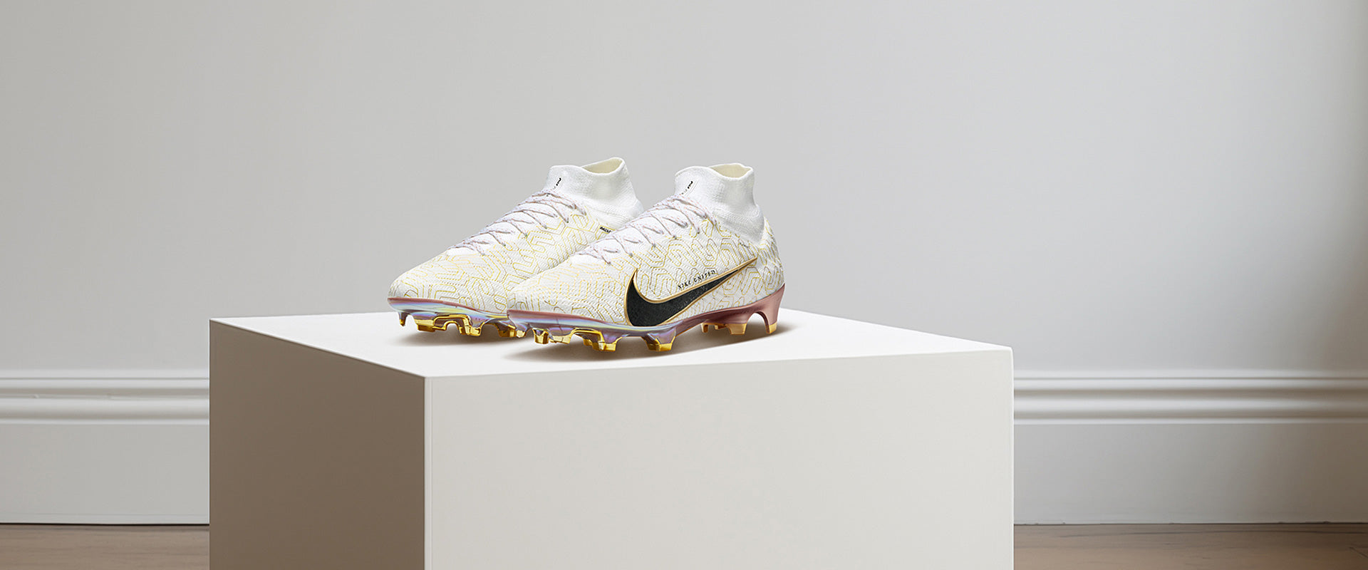 Nike Mercurial サッカーシューズ ホワイト/ゴールド Nike Air Zoom Mercurial Superfly IX Elite Firm Ground x WWC Winner
