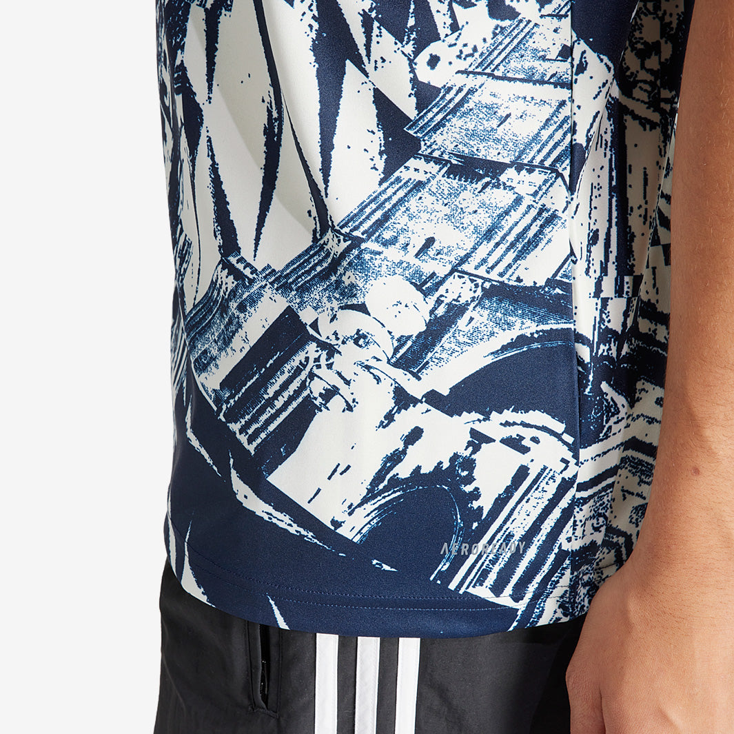 adidas Bayern Munich 23/24 Pre-Match Shirt