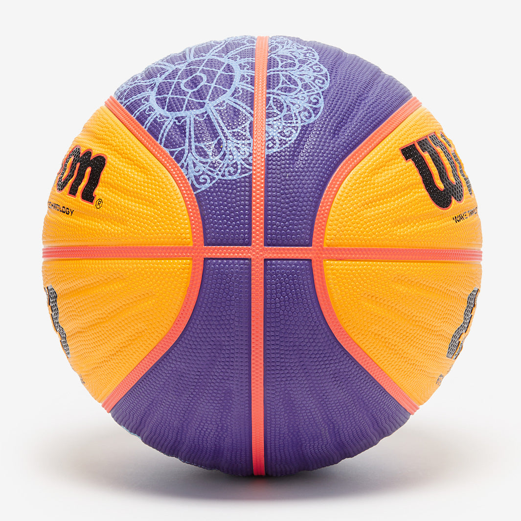 Basketballs - Molten BG5000 FIBA Official Game Ball - Size 7