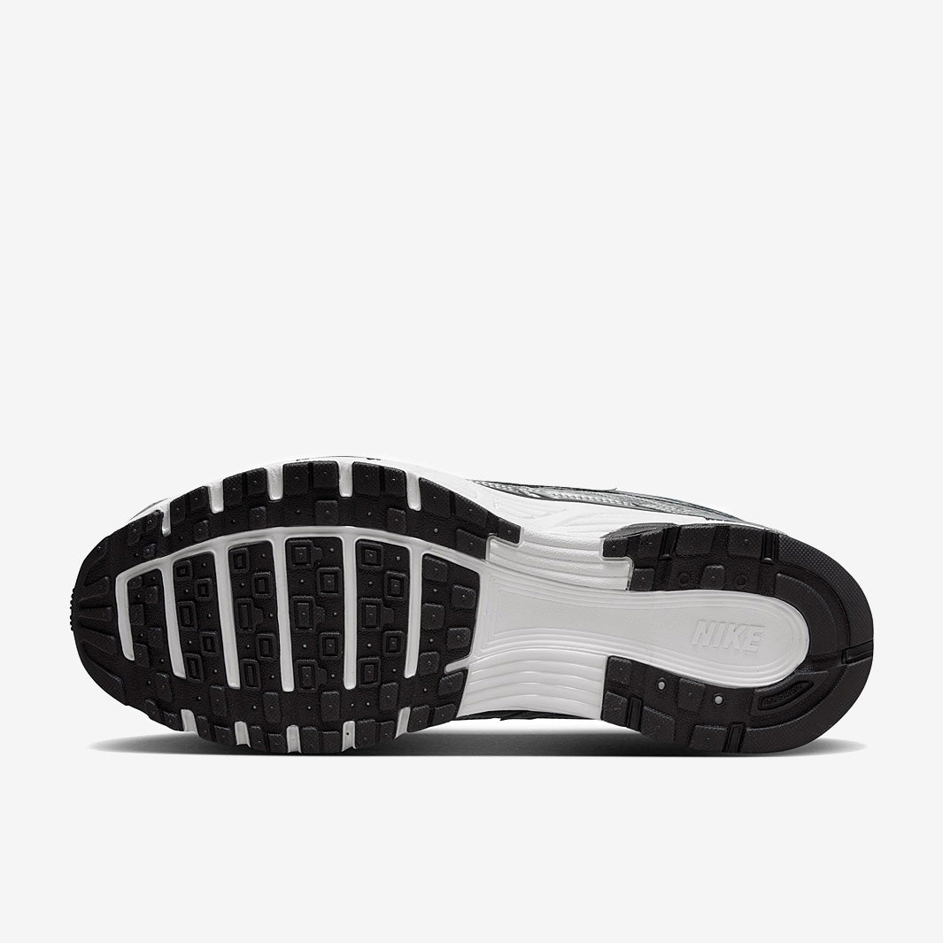 Nike Sportswear P-6000