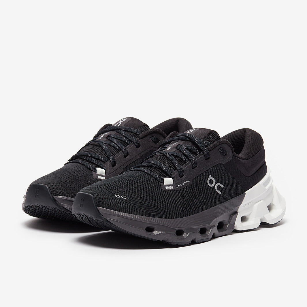 On Womens Cloudflyer 5 - Black/White - Womens Shoes