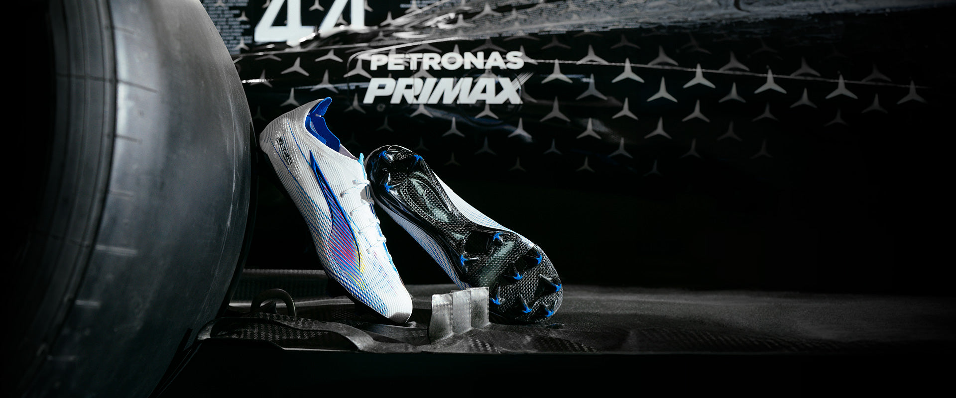 Puma Ultra 5 Carbon LE Firm Ground - Puma White/Ultra Blue/Garnet