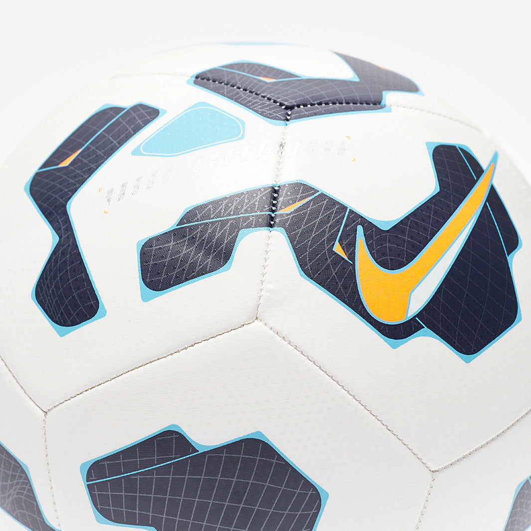 Nike Pitch Football