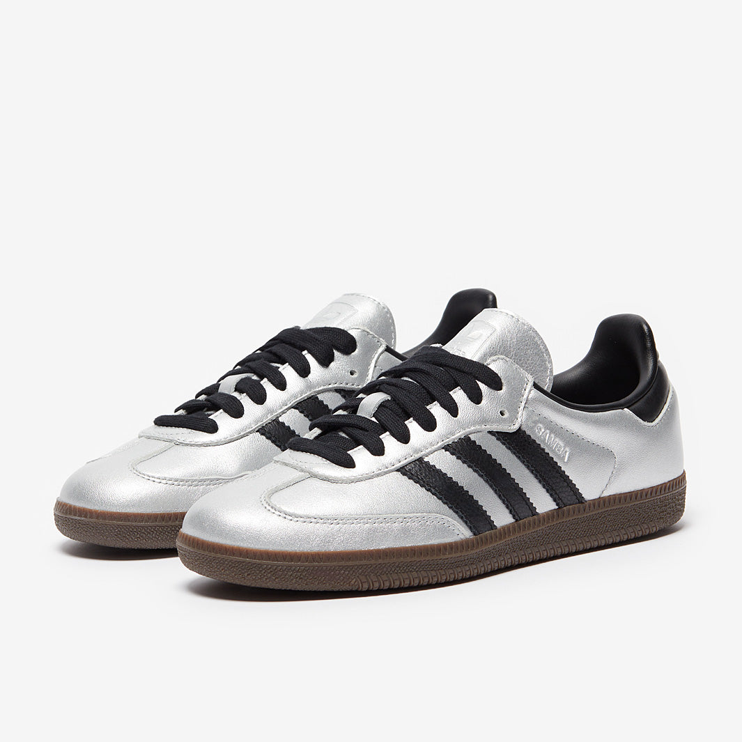 靴 adidas Originals Women's Samba OG Silver adidas Originals Womens Samba OG - Metallic Silver/Core Black/Gum