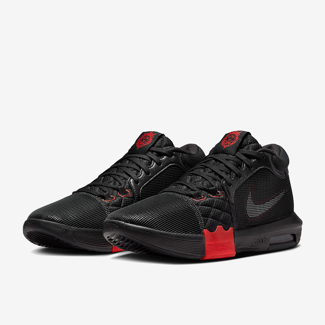 Nike LeBron Witness 8 - Black/White/University Red - Trainers