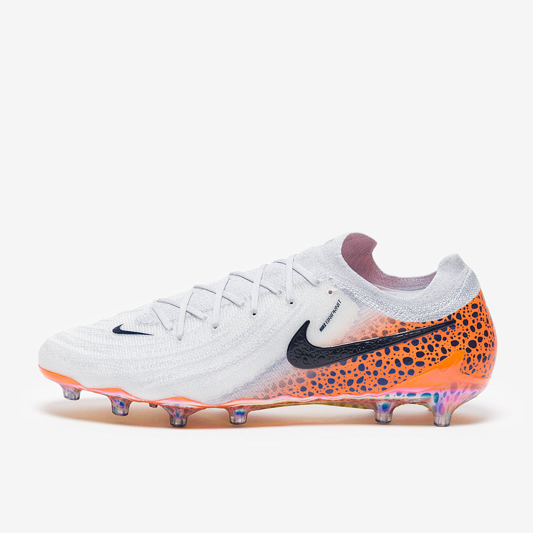 Nike Phantom GX II Elite Artificial Grass Pro Player Edition
