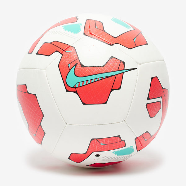 Nike Pitch Football