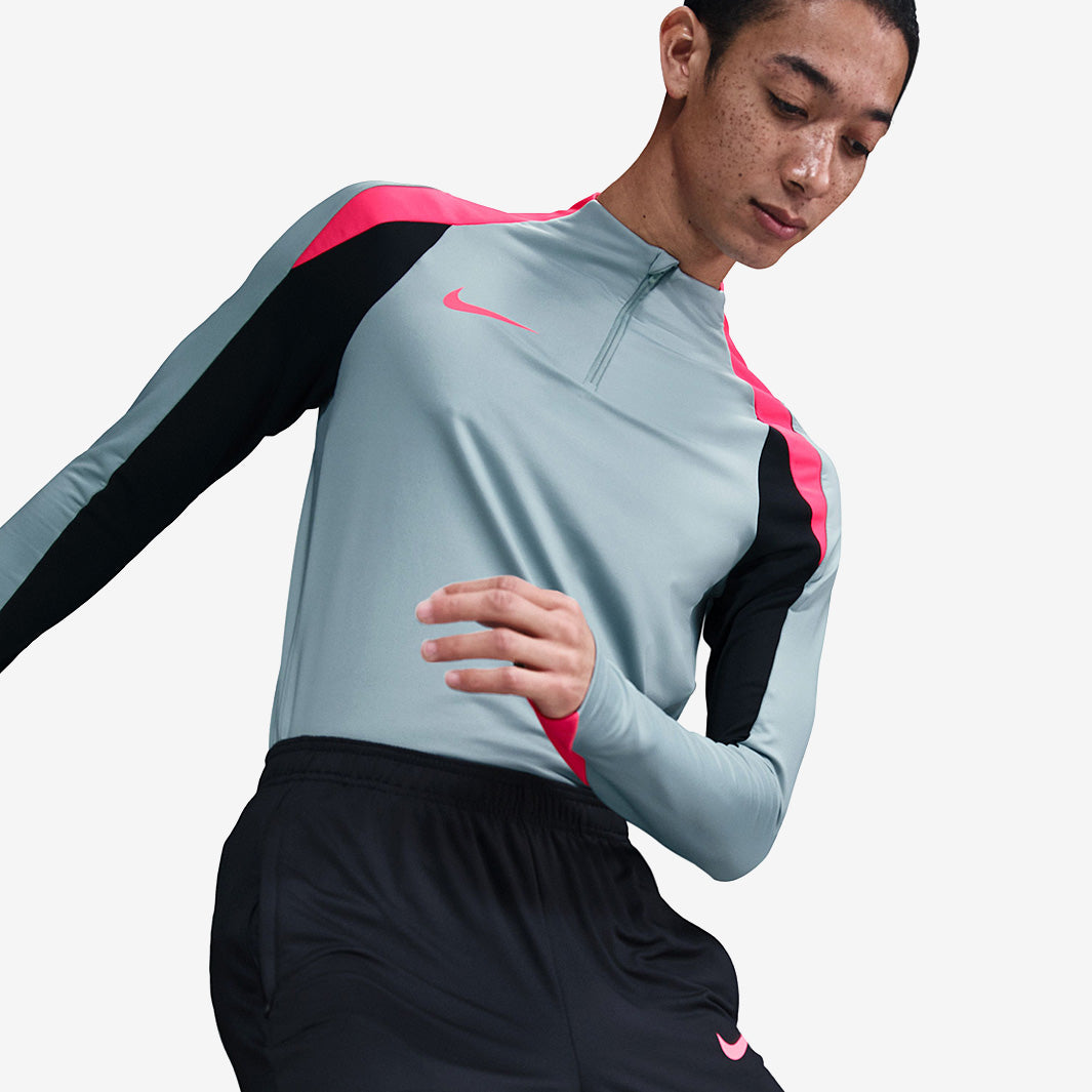 Nike Dri-FIT Strike Drill Top
