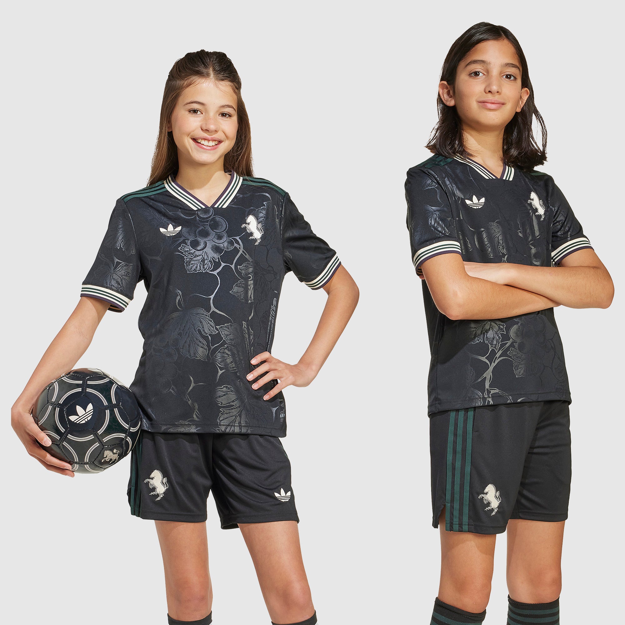 adidas Originals Juventus 25/26 Kids Third Shirt - Black/Ecru Tint