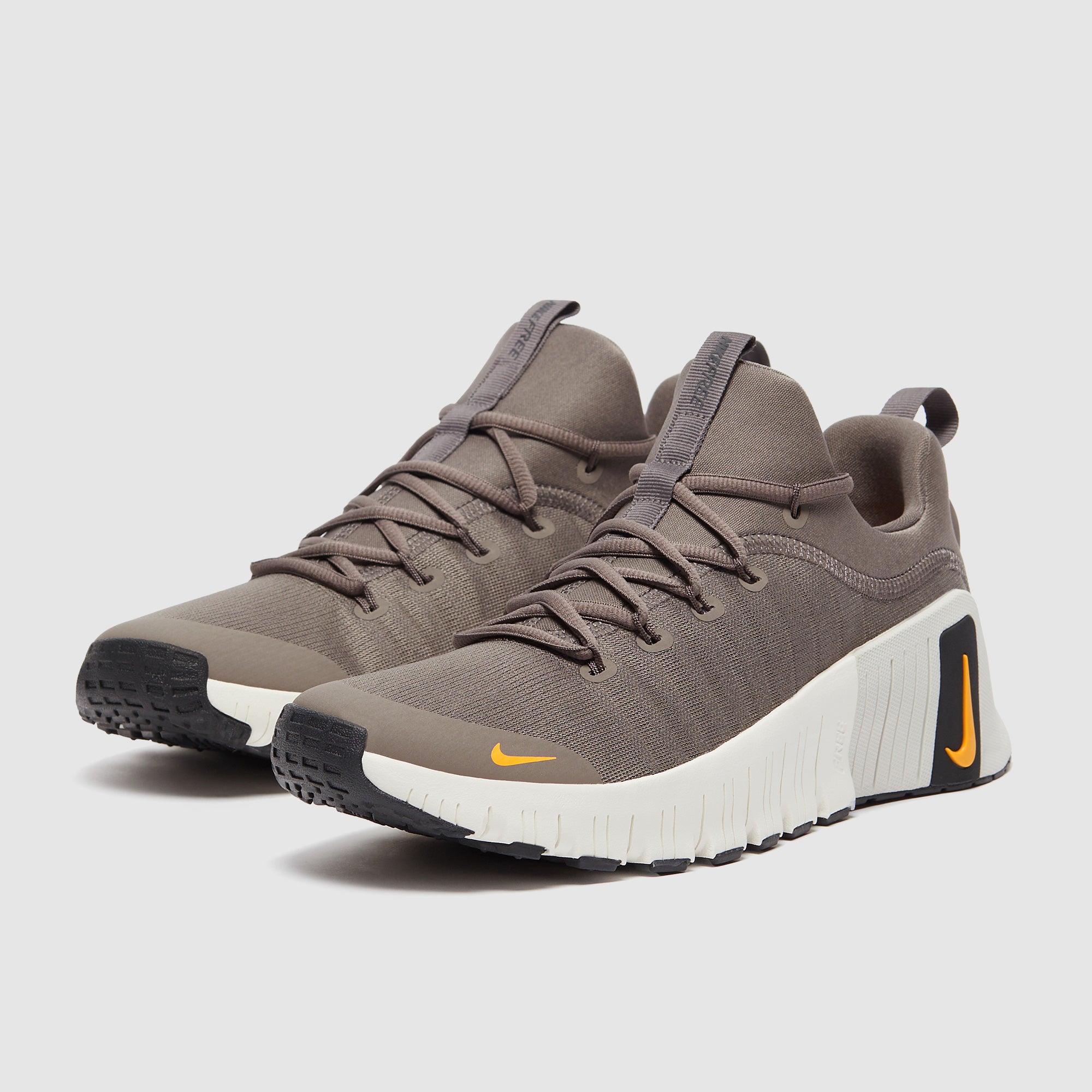 Nike Free Metcon 5 - Summit White/Bright Mandarin - Mens Shoes