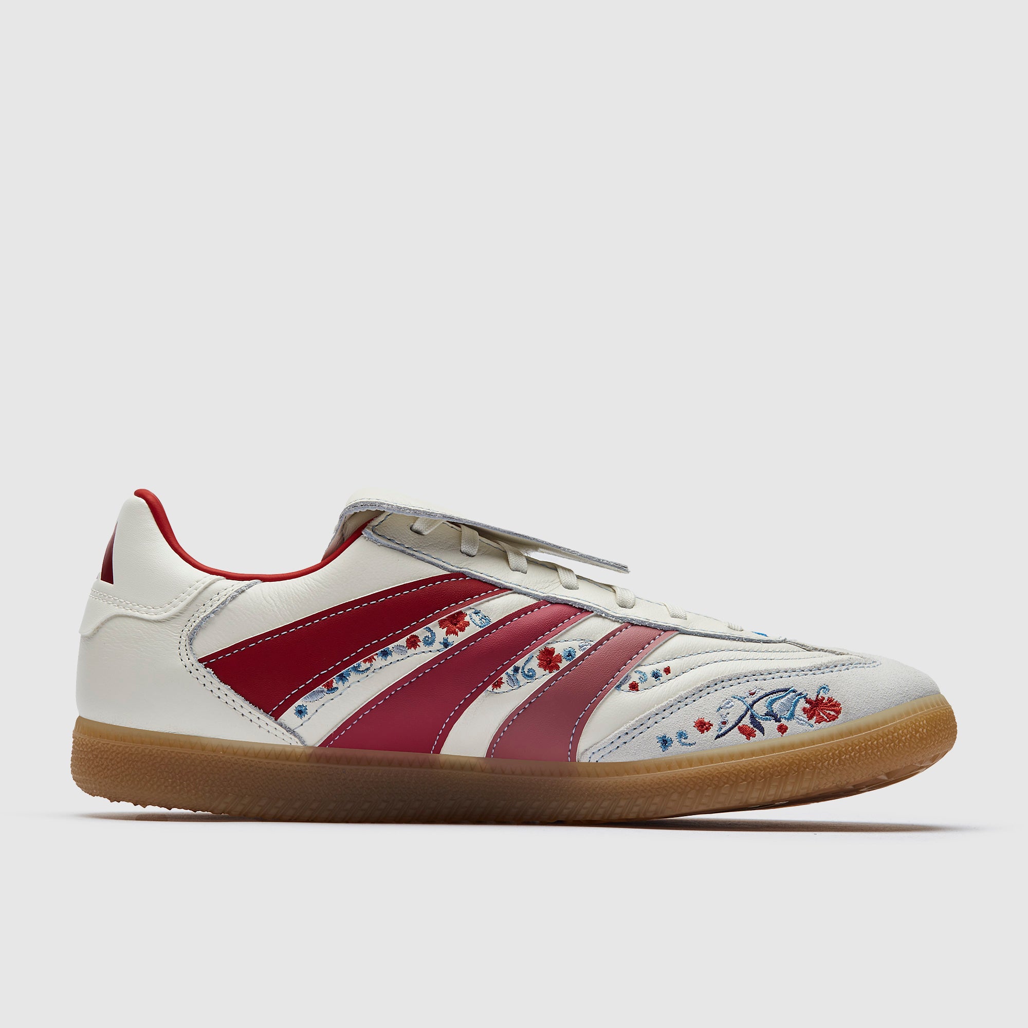プレデター FREESTYLE TFG SIZE 25.5 adidas Predator x TFG Freestyle - Off White/Easy Pink/Pure Ruby