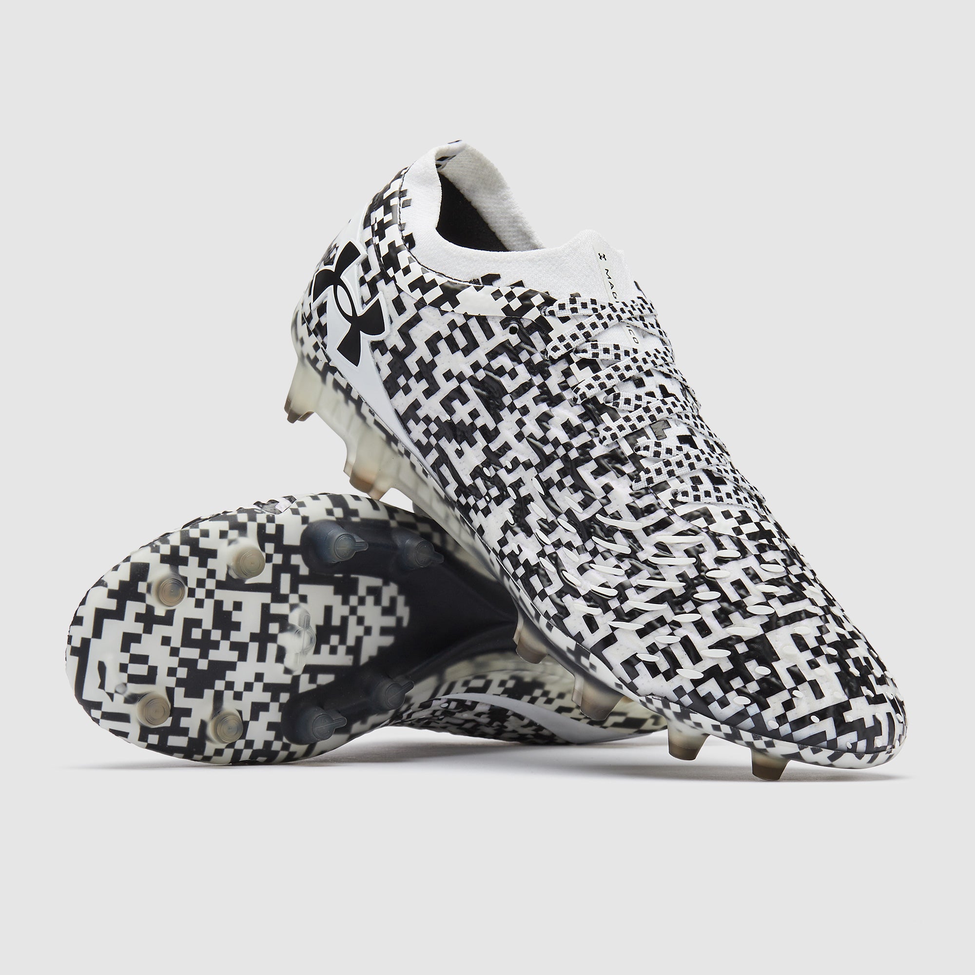 Under Armour Magnetico Elite 5.0 Firm Ground - White/Black - Adult Boots