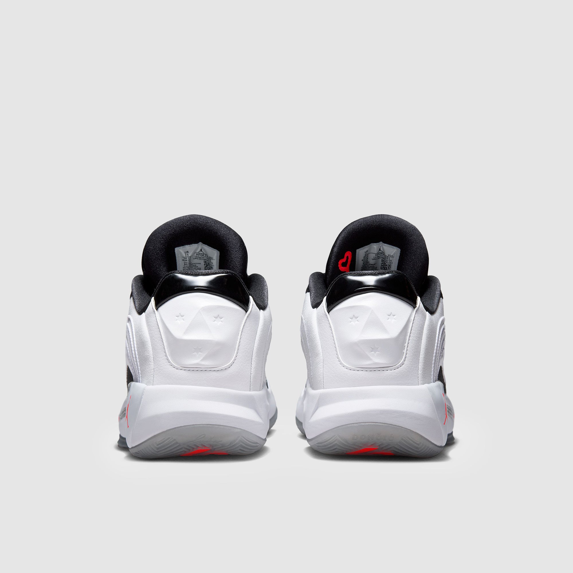 Jordan Luka 4 PF ブラック/ホワイト/レッド　２２.５㎝ Jordan Luka 4 - White/Bright Crimson/Black/Wolf Grey - Trainers