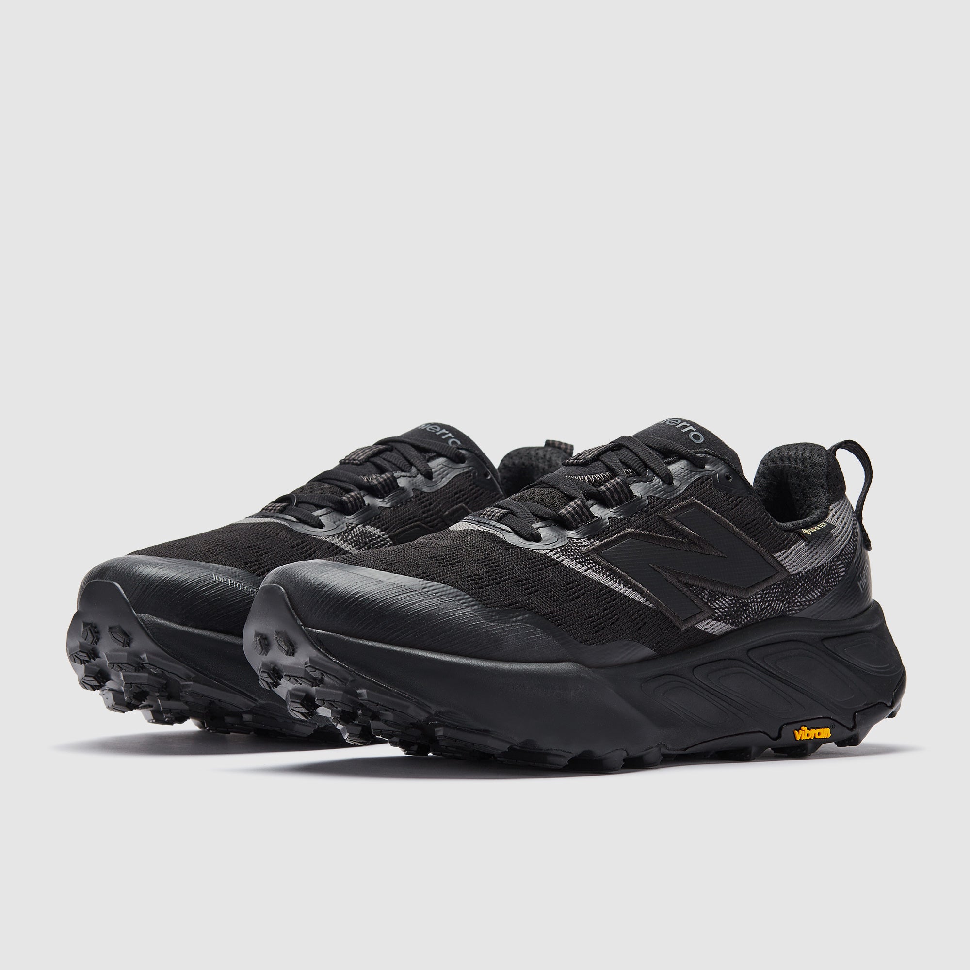 New Balance Fresh Foam X Hierro v9 GORE-TEX - Black/Black Cement
