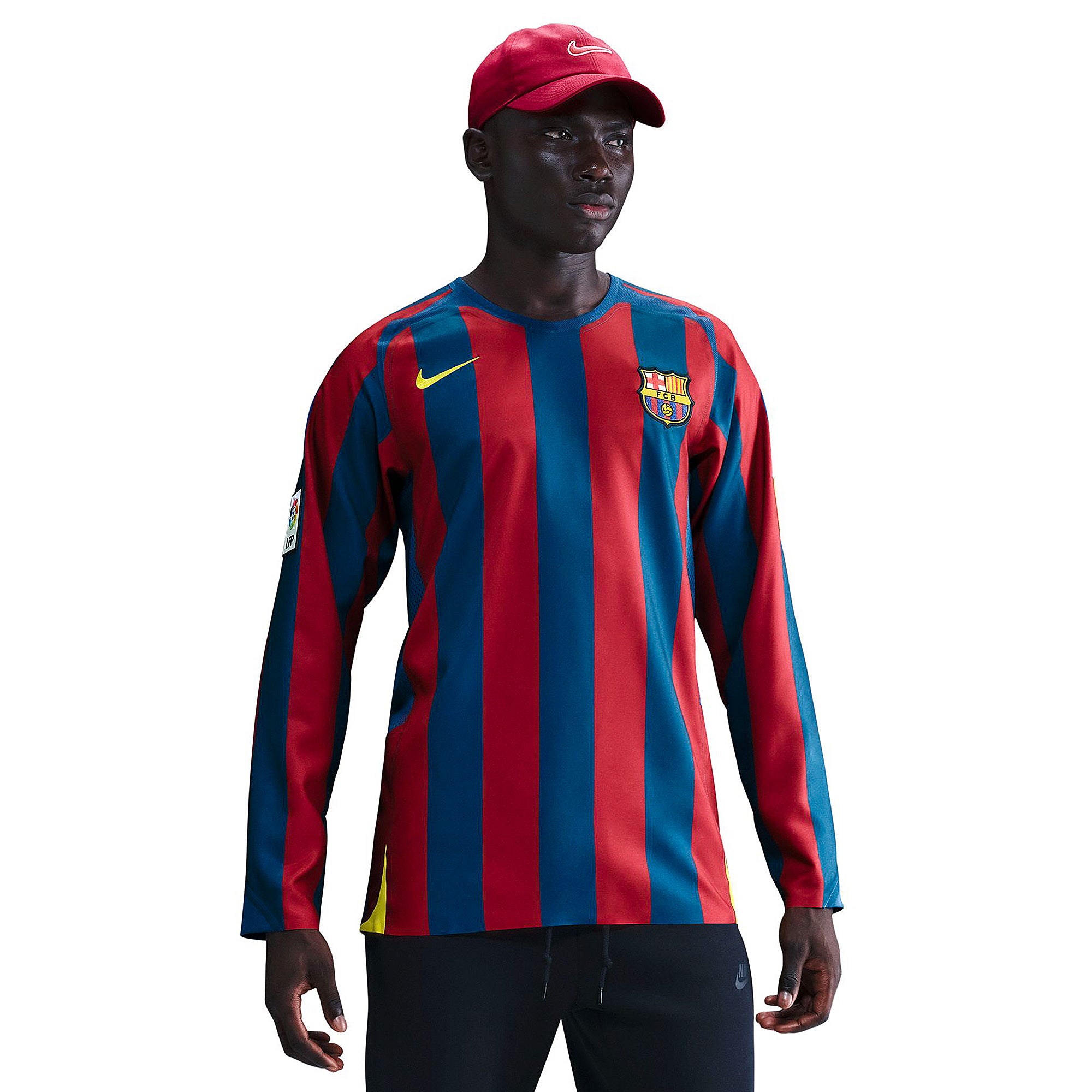 Nike FC Barcelona 2006 Reissue LS Shirt with Ronaldinho 10 - Gym
