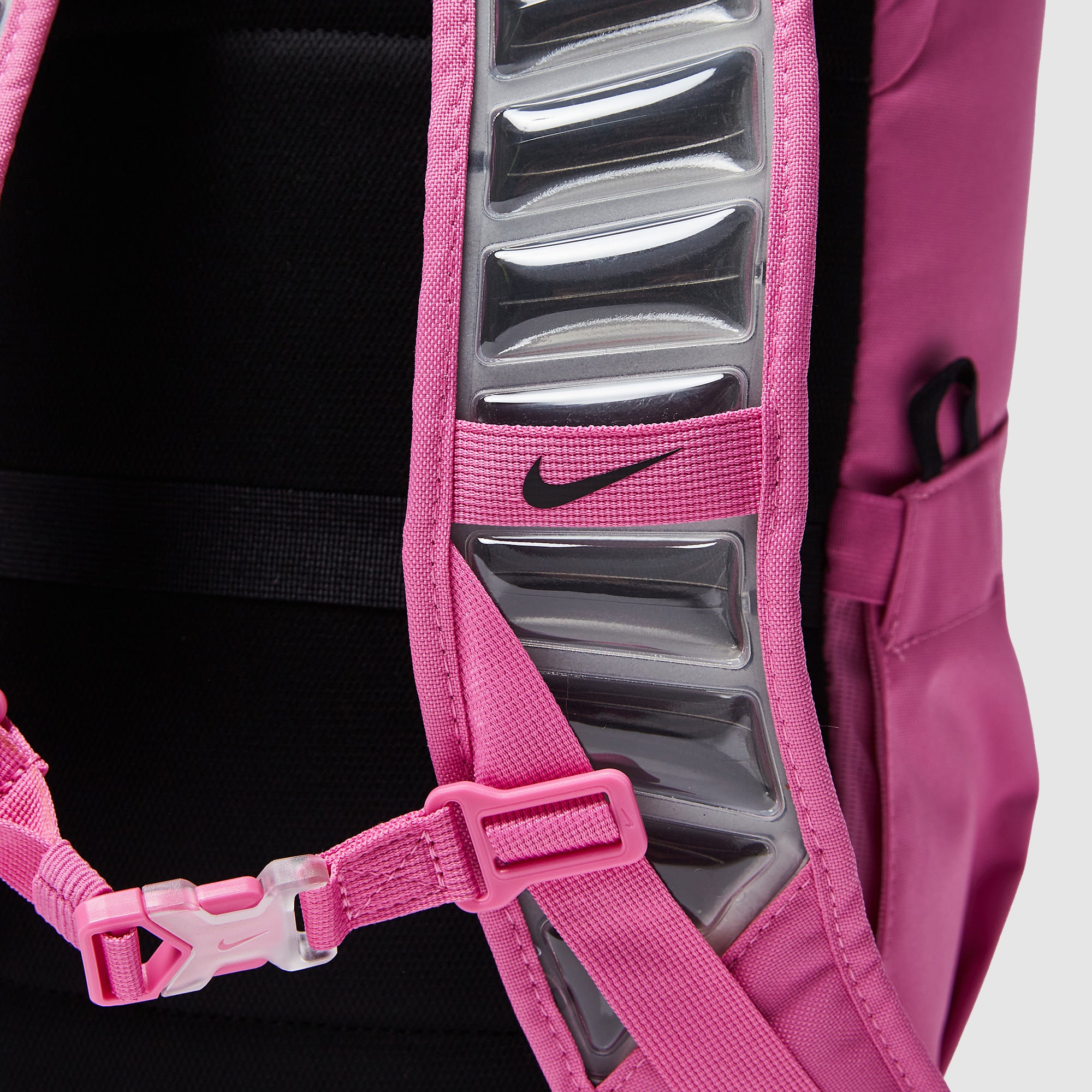 Nike Varsity Elite Backpack (32L) - Playful Pink/Black - Bags