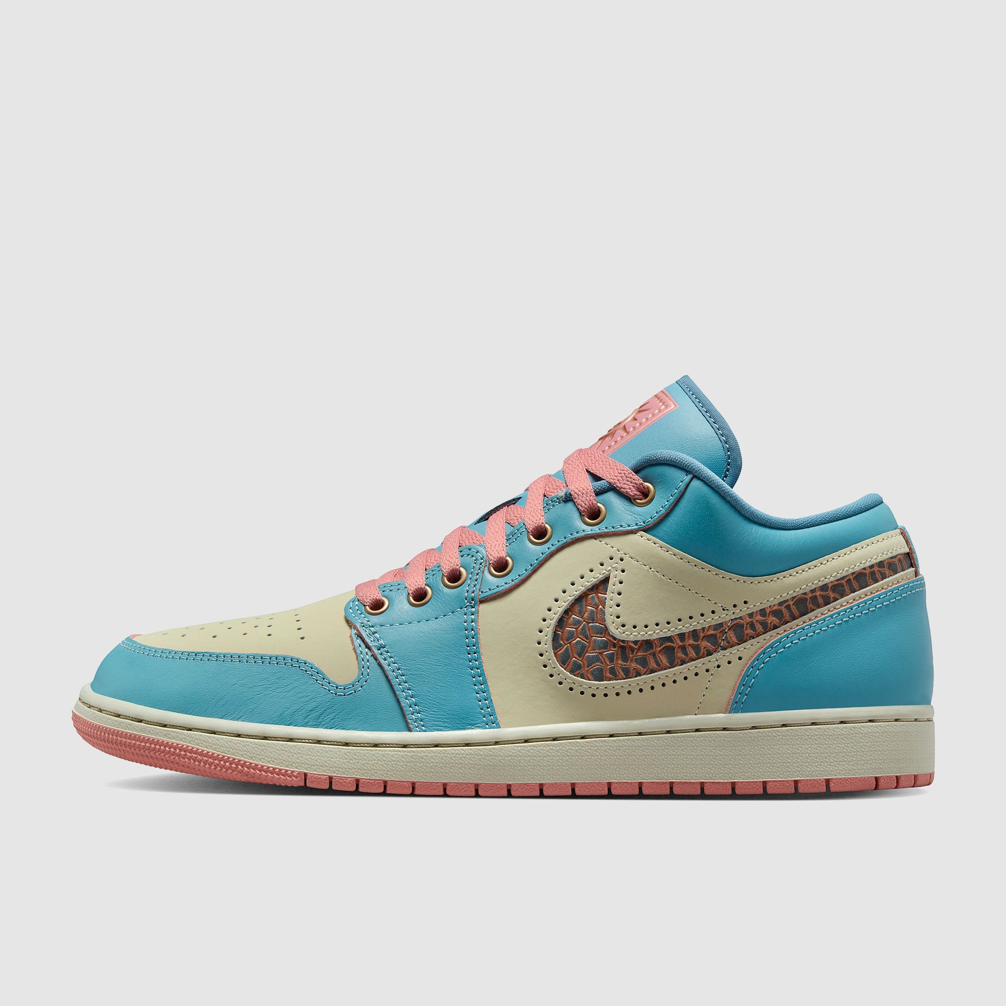 Air Jordan 1 Low SE 'World Make Japan' - Ashen Slate/Black/Pale