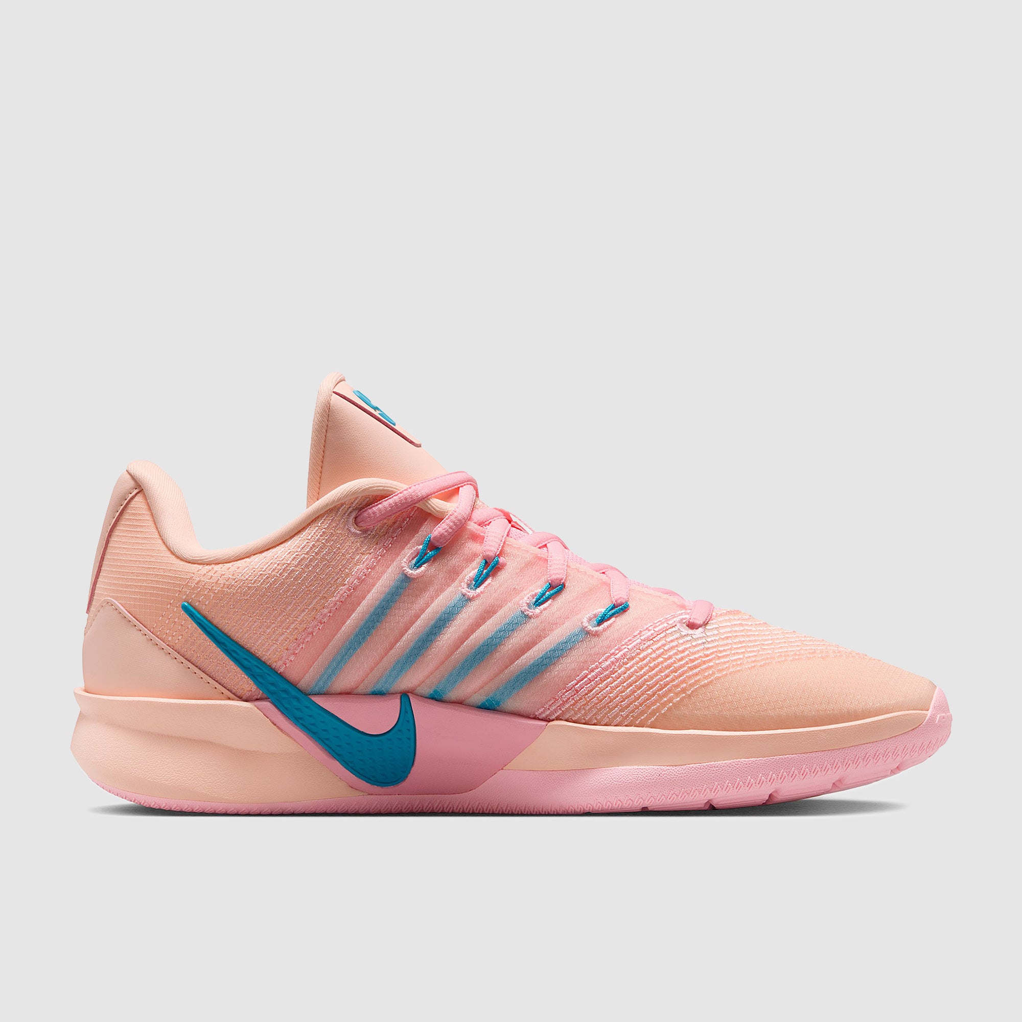 Nike Sabrina 3 - Crimson Tint/Black/Arctic Punch - Trainers