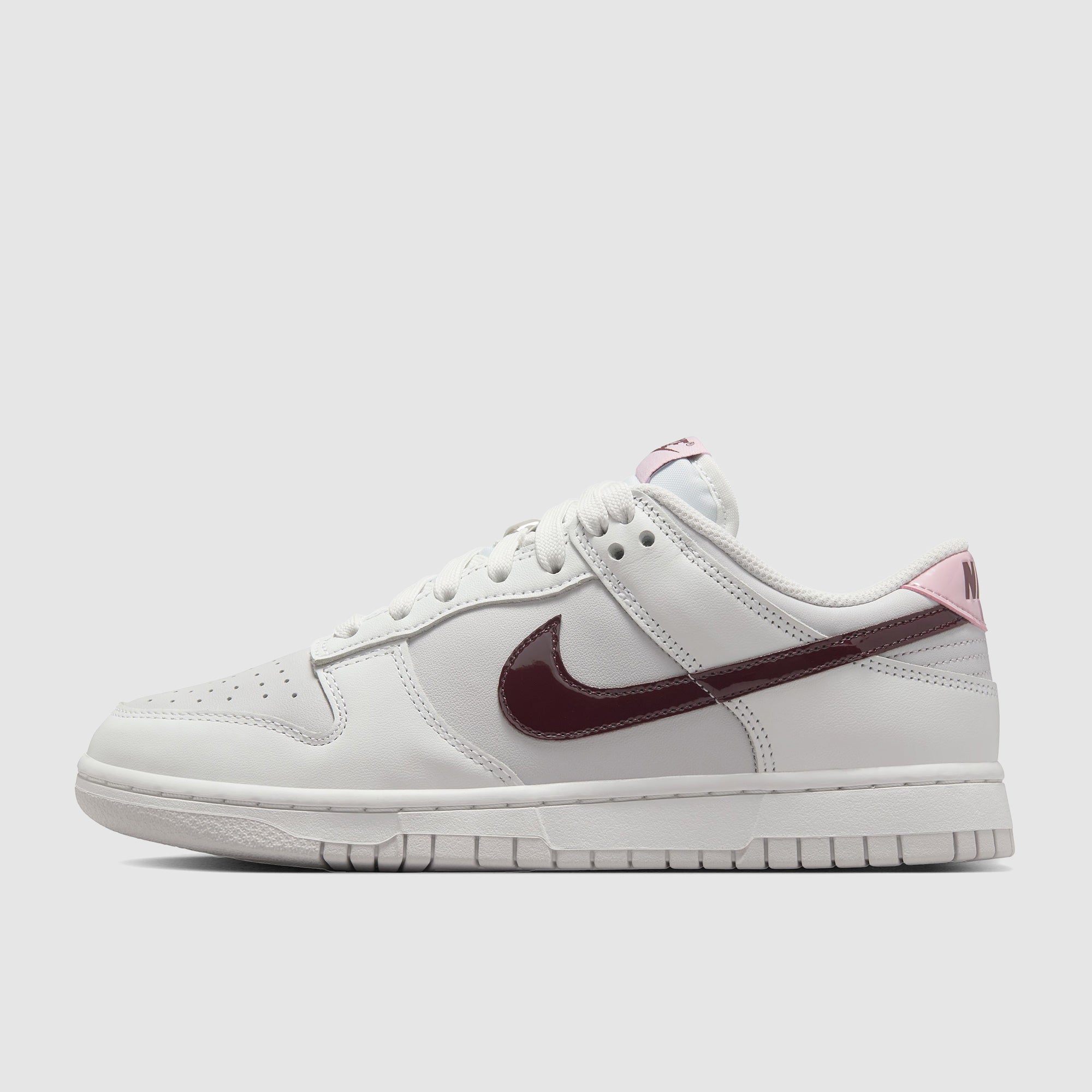 Nike Sportswear Womens Dunk Low Retro - Summit White/Plum Chalk
