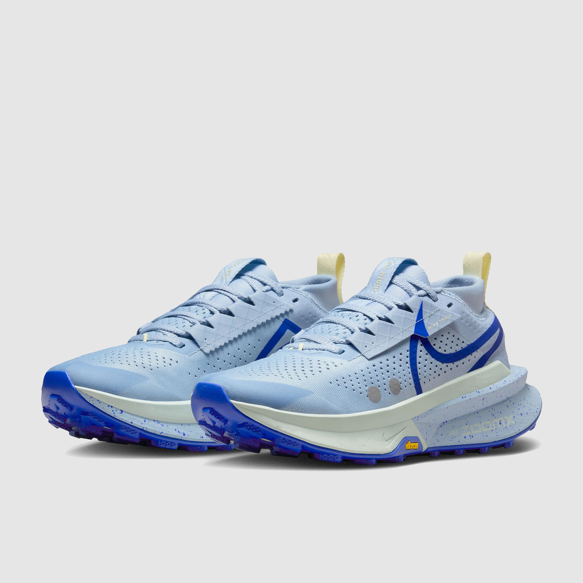 Nike Zegama 2 - Jade Horizon/Burgundy Crush-Phantom - Mens Shoes