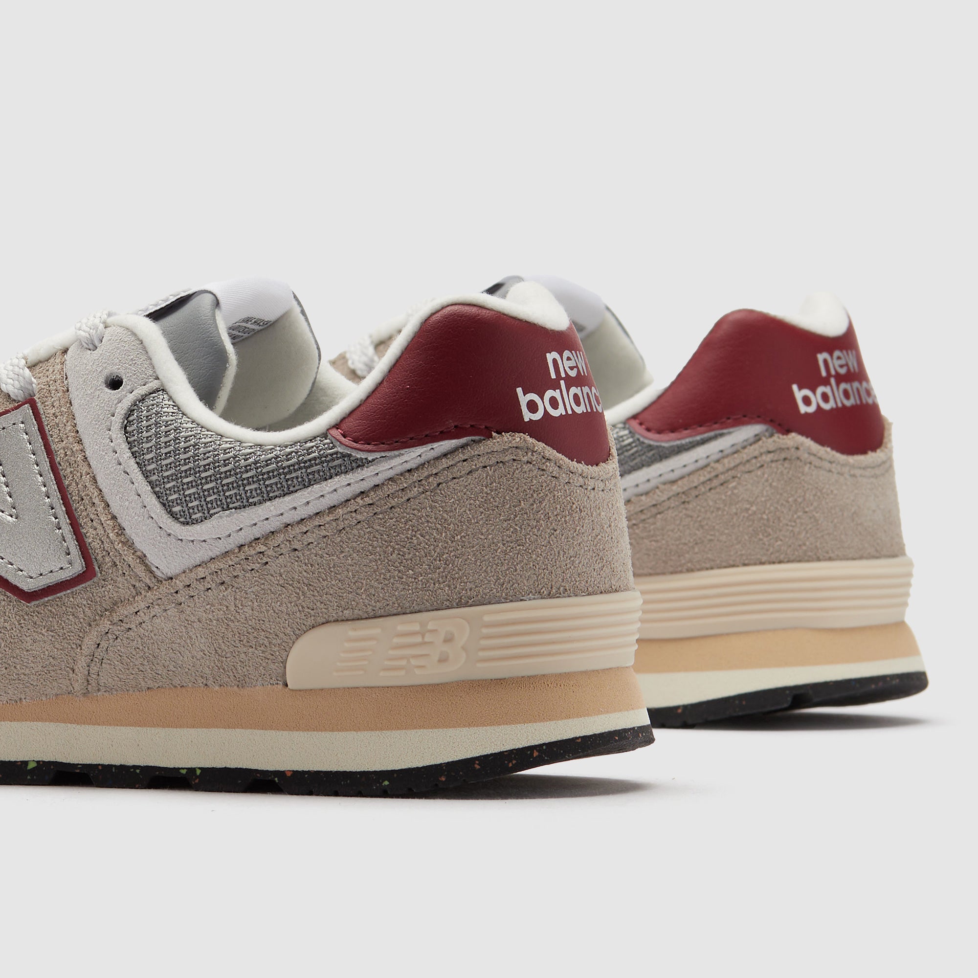EREDITO（エレディート） New Balance Older Kids 574 (GS) - Arid Stone - Trainers - Boys Shoes