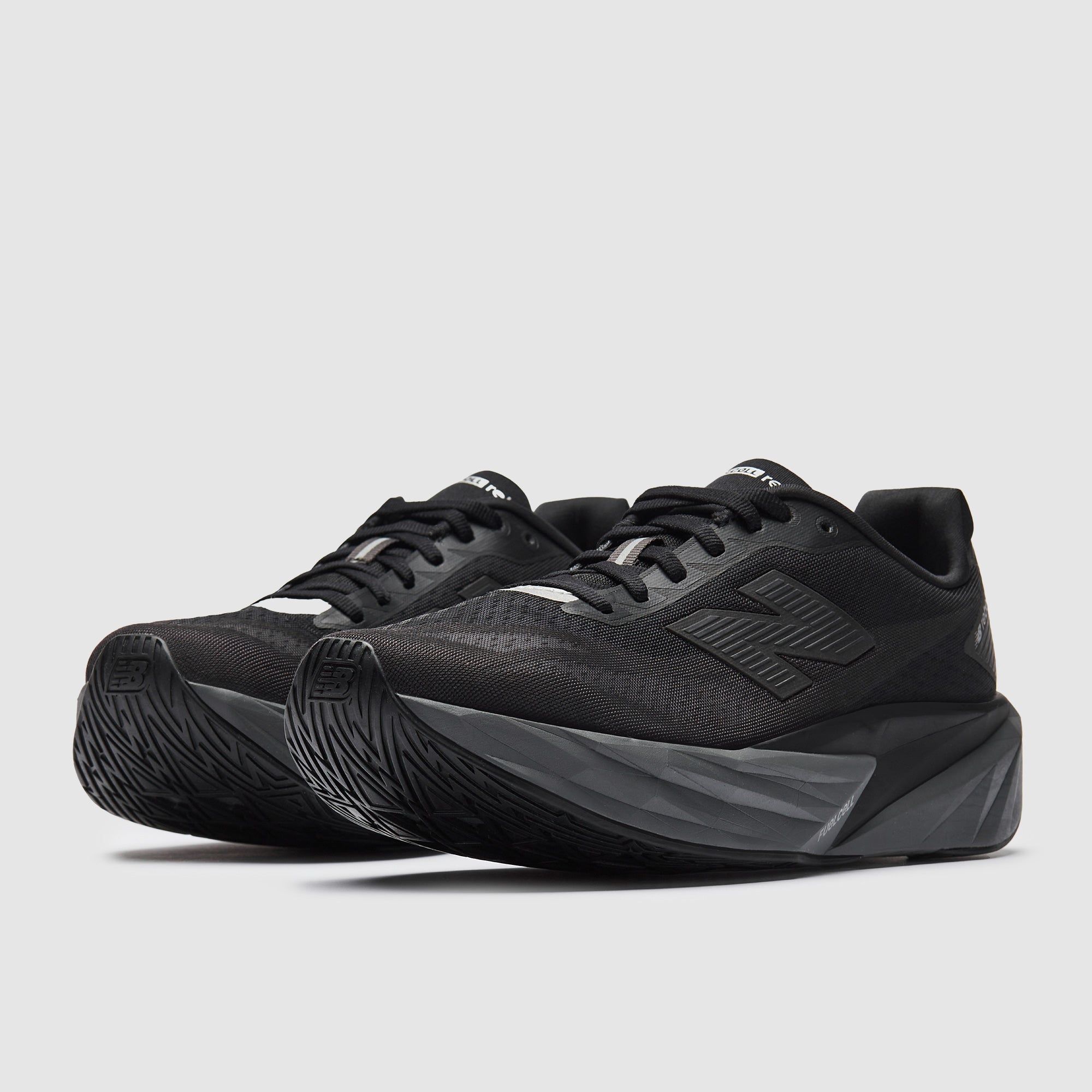 New Balance FuelCell Propel v5 - Black - Trainers
