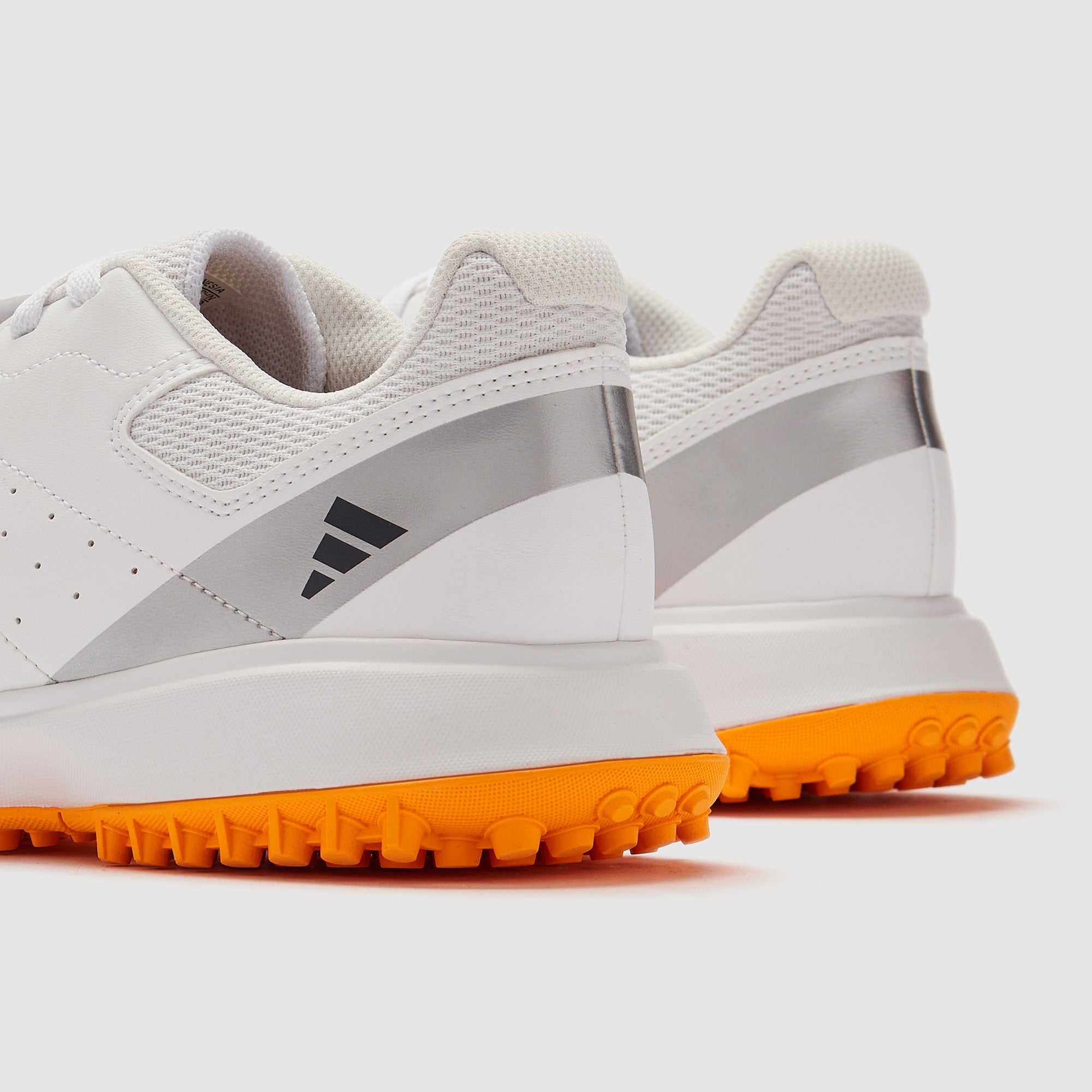 adidas Howzat Cricket Turf Shoe - White/Aurora Onix/Core Black