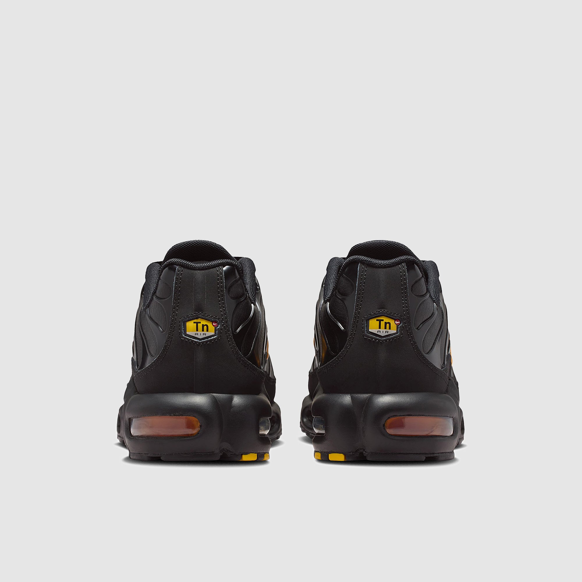 Nike Sportswear Air Max Plus Premium - Black/Laser Orange
