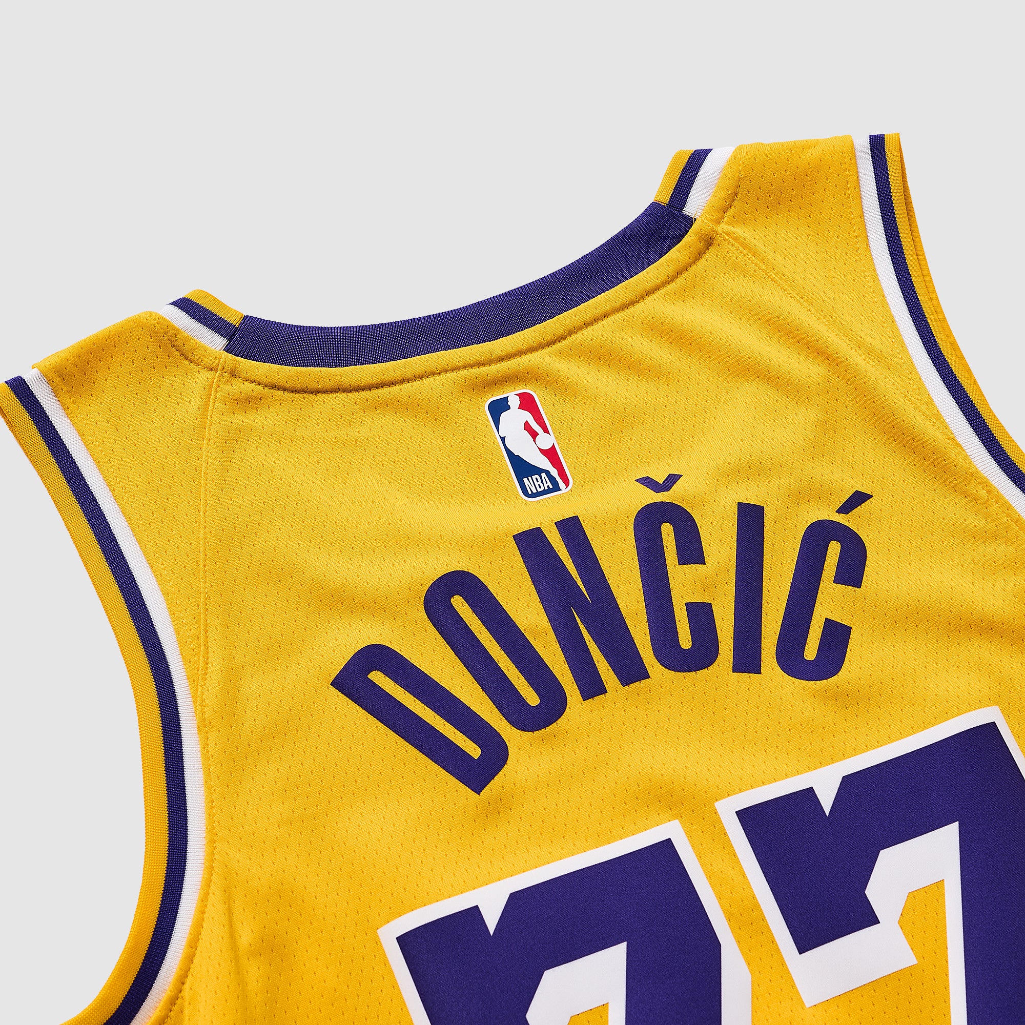 Nike NBA Luka Doncic Los Angeles Lakers 2022/23 Icon Edition Dri