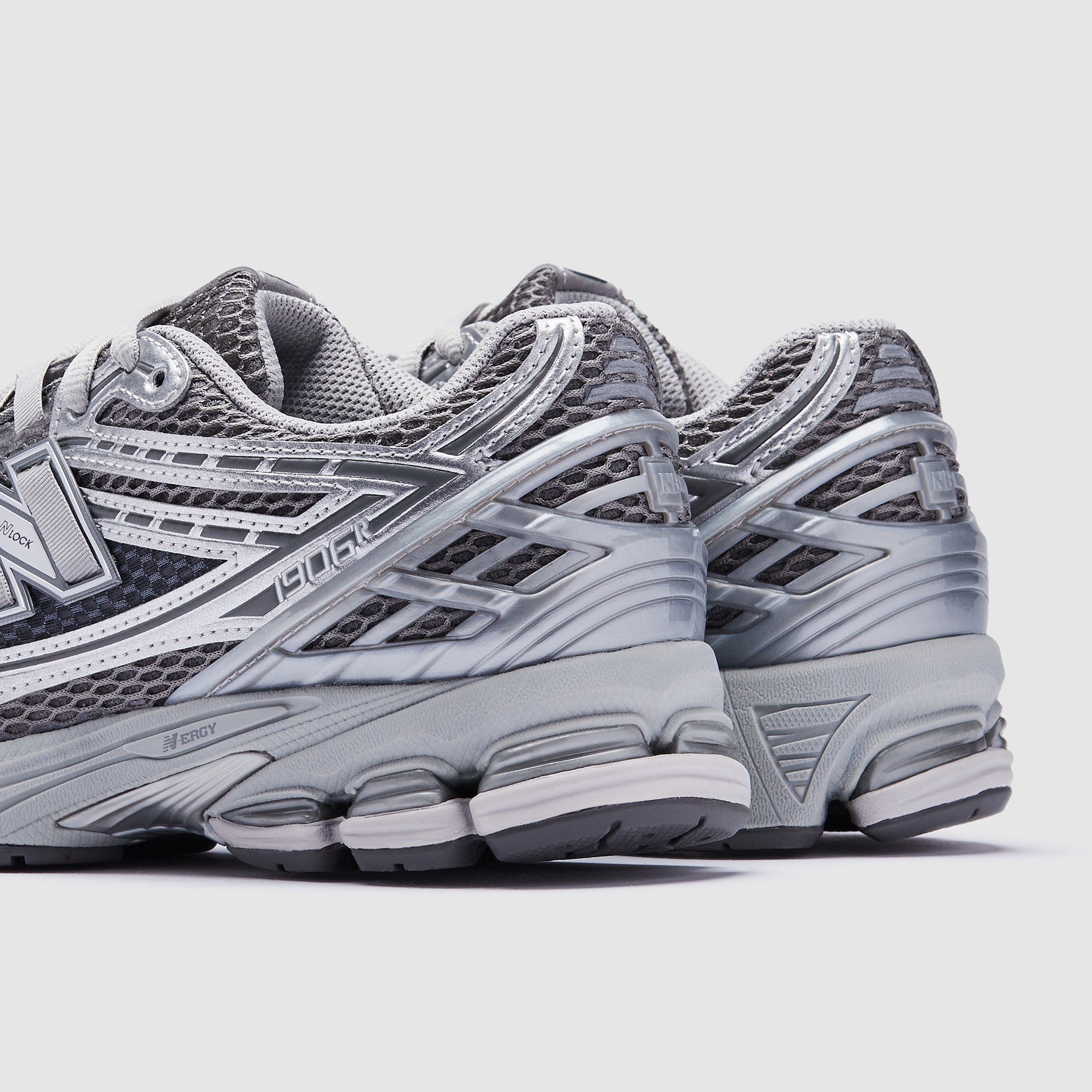 New Balance 1906 - Harbor Grey/Silver Metallic/Concrete - Trainers