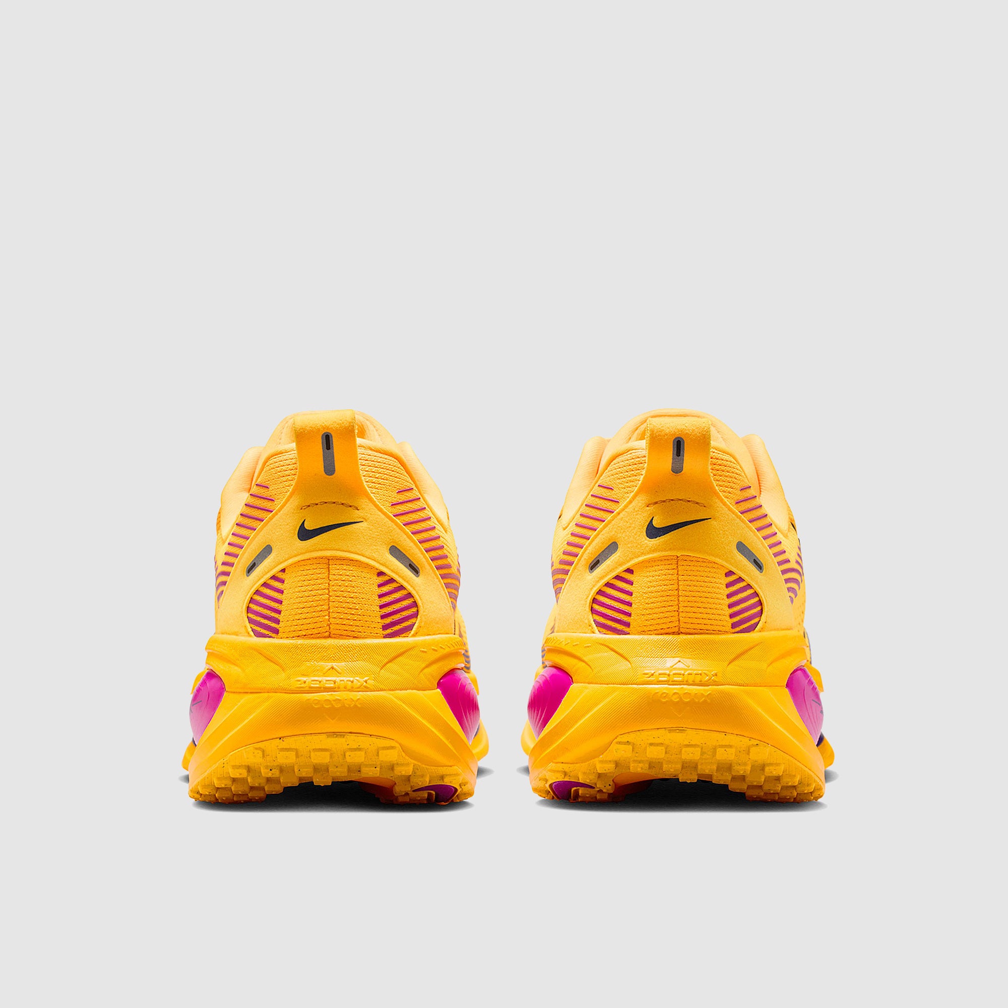 ノン Nike Vomero 18 - Citron Pulse/Blue Void/Laser Orange/Hyper Violet