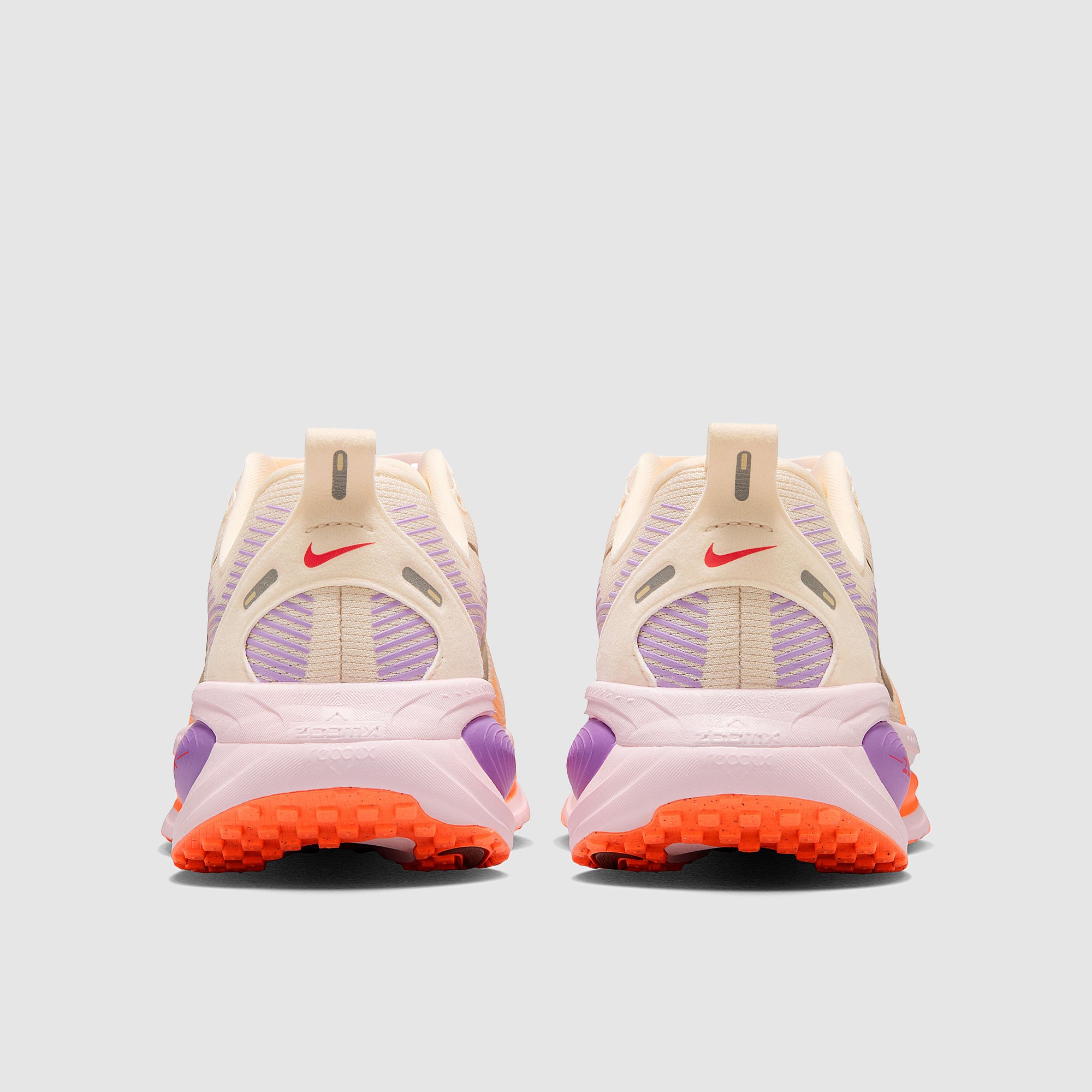 Nike Womens Vomero 18 - Chalk/Tattoo/Pink Foam/Brt Violet/Orange