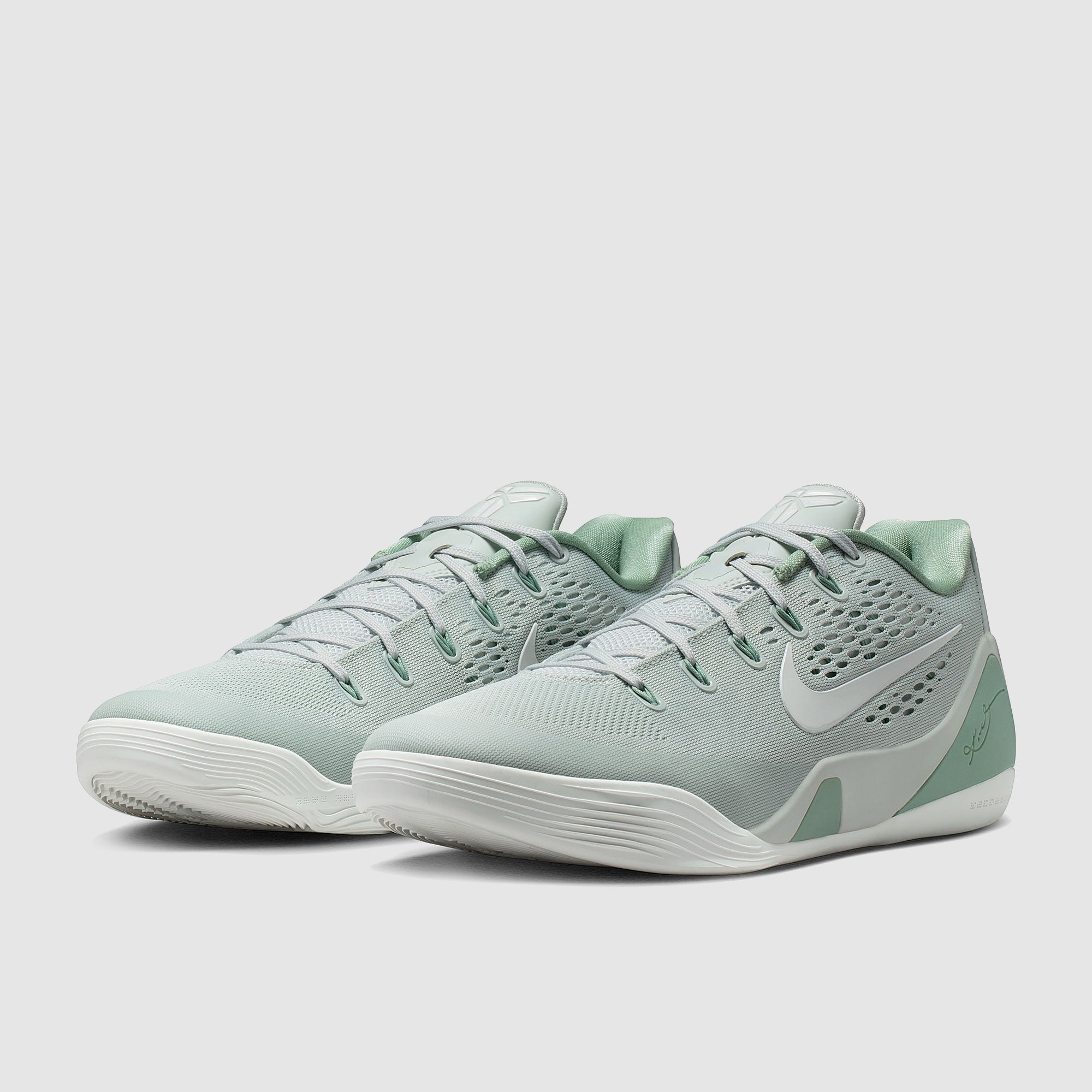 Nike Kobe 11ホワイト/ターコイズ Nike Kobe IX Elite Low EM Protro - Orange Frost/Ice Peach