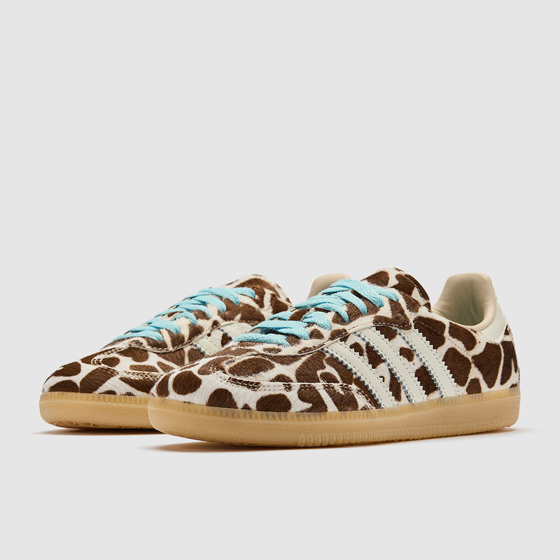 adidas gazelle silver green womens Balenciaga] x Adidas Women's Originals Stan Smith Sneakers in White/  DPUS  Designer Outlet