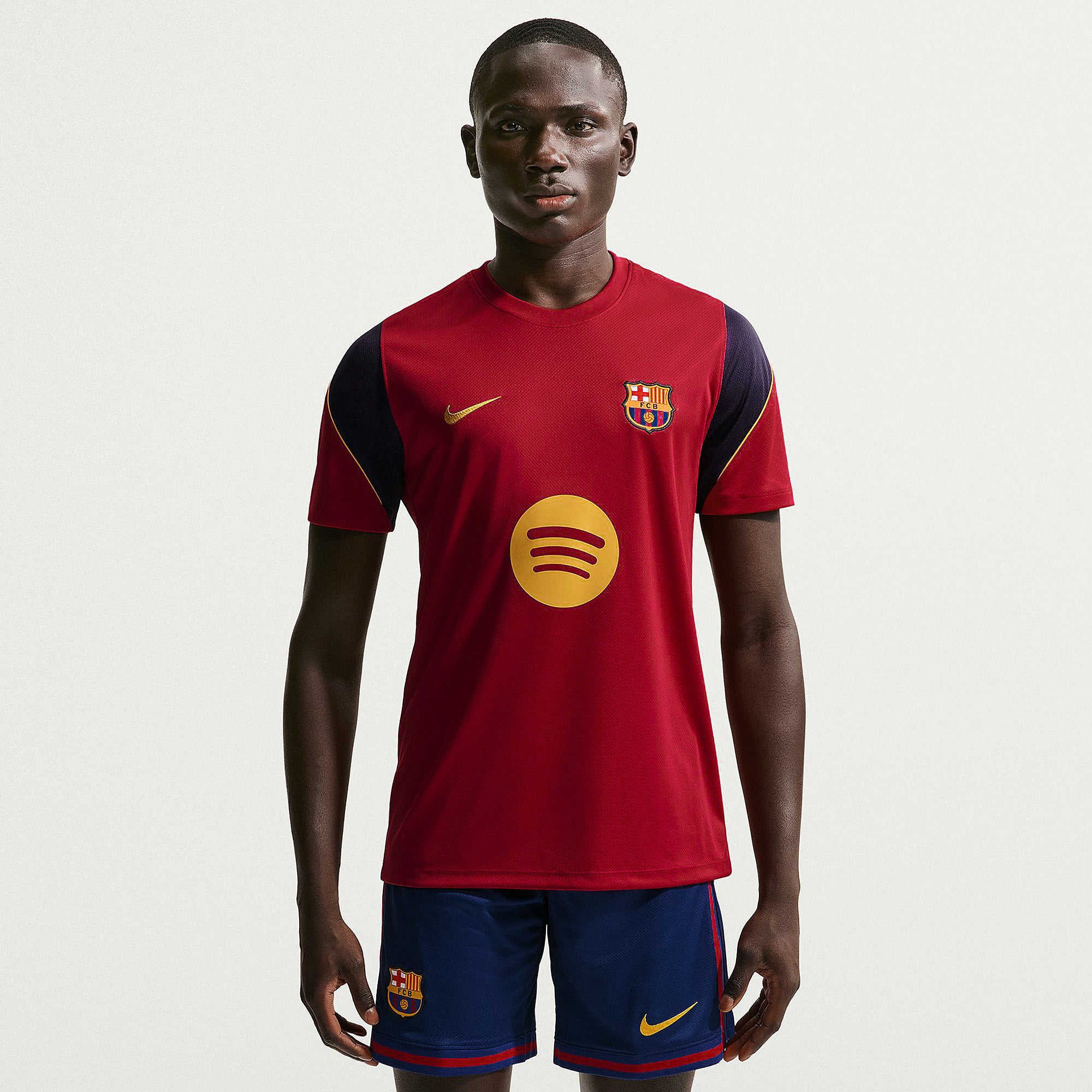 Nike FC Barcelona 25/26 Dri-FIT Strike Third Shirt - Crimson Tint