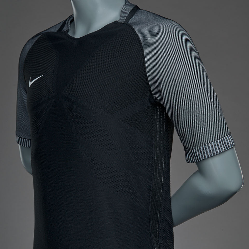 Nike Kids Strike SS Top
