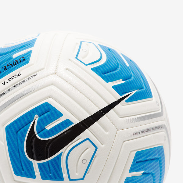 Nike Strike Team Football
