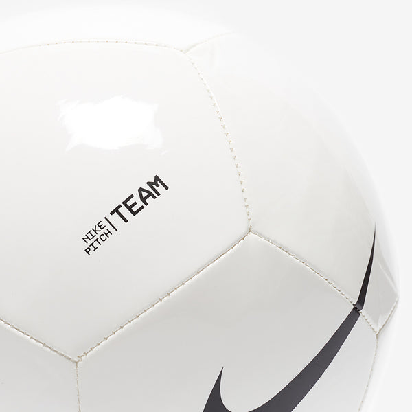 Nike Pitch Team Football
